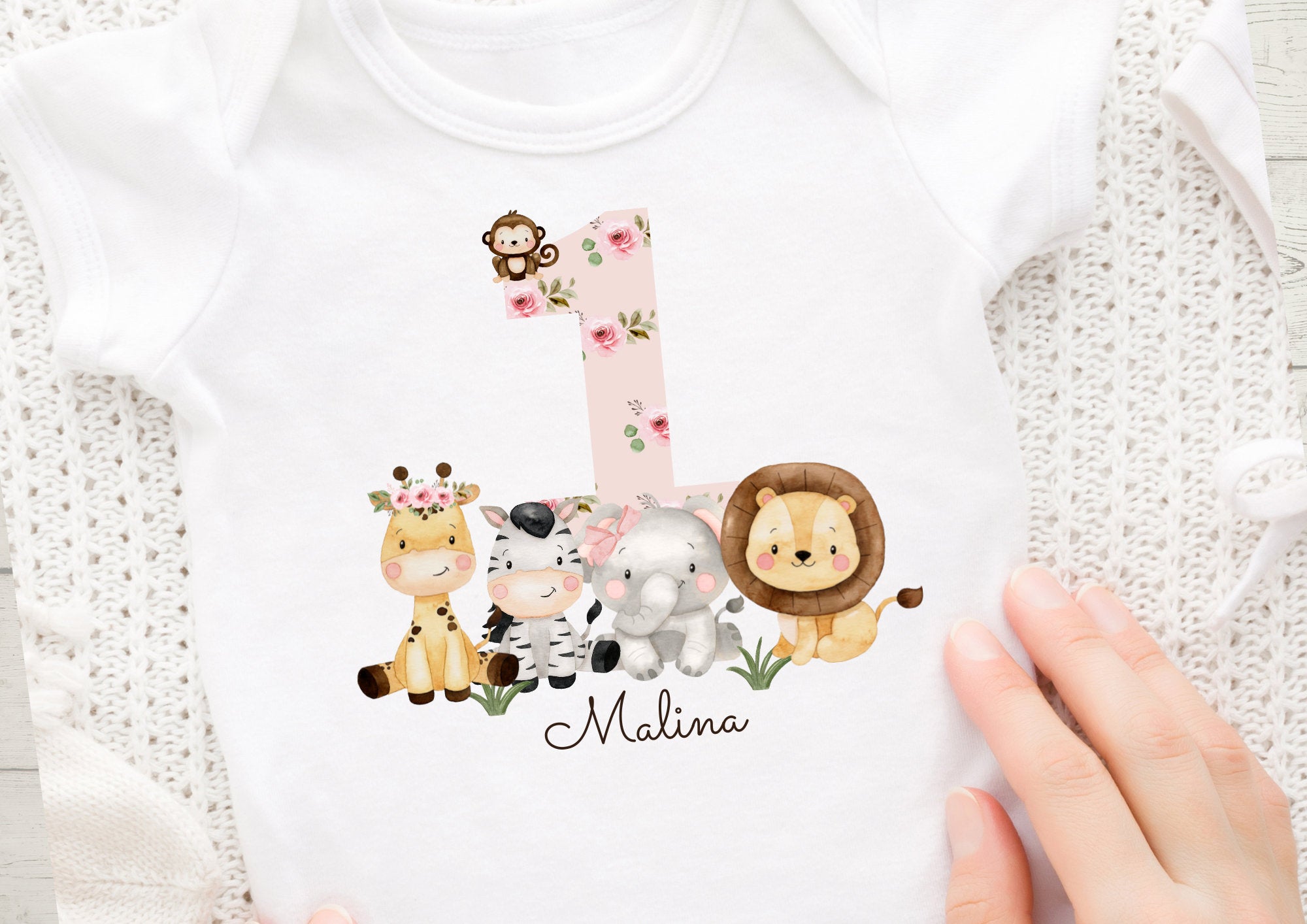 Bügelbild mit Wunschname und Alter personalisiert Dschungel Löwe Giraffe Zebra Safari Safaritiere Dschungeltiere Wild One – Appliques & Patches