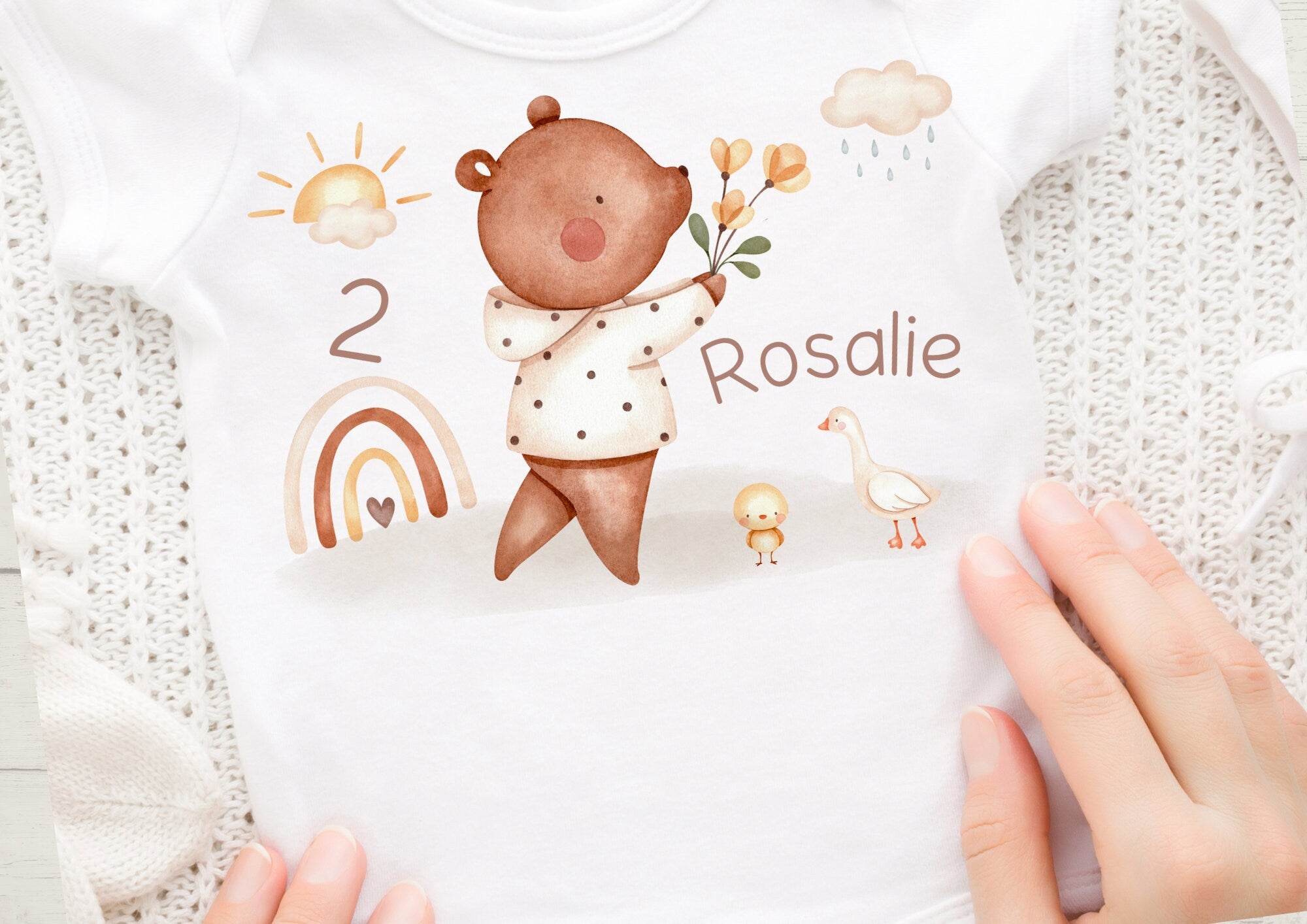 Bügelbild für bunte und weiße Stoffe mit Wunschname und Alter personalisiert Bär Regenbogen Gans Boho – Appliques & Patches