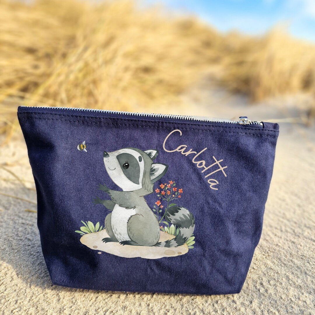 Wickeltasche mit Namen personalisiert Kulturbeutel Waschbeutel Wal Waschbär Waldtiere – Diaper Caddies