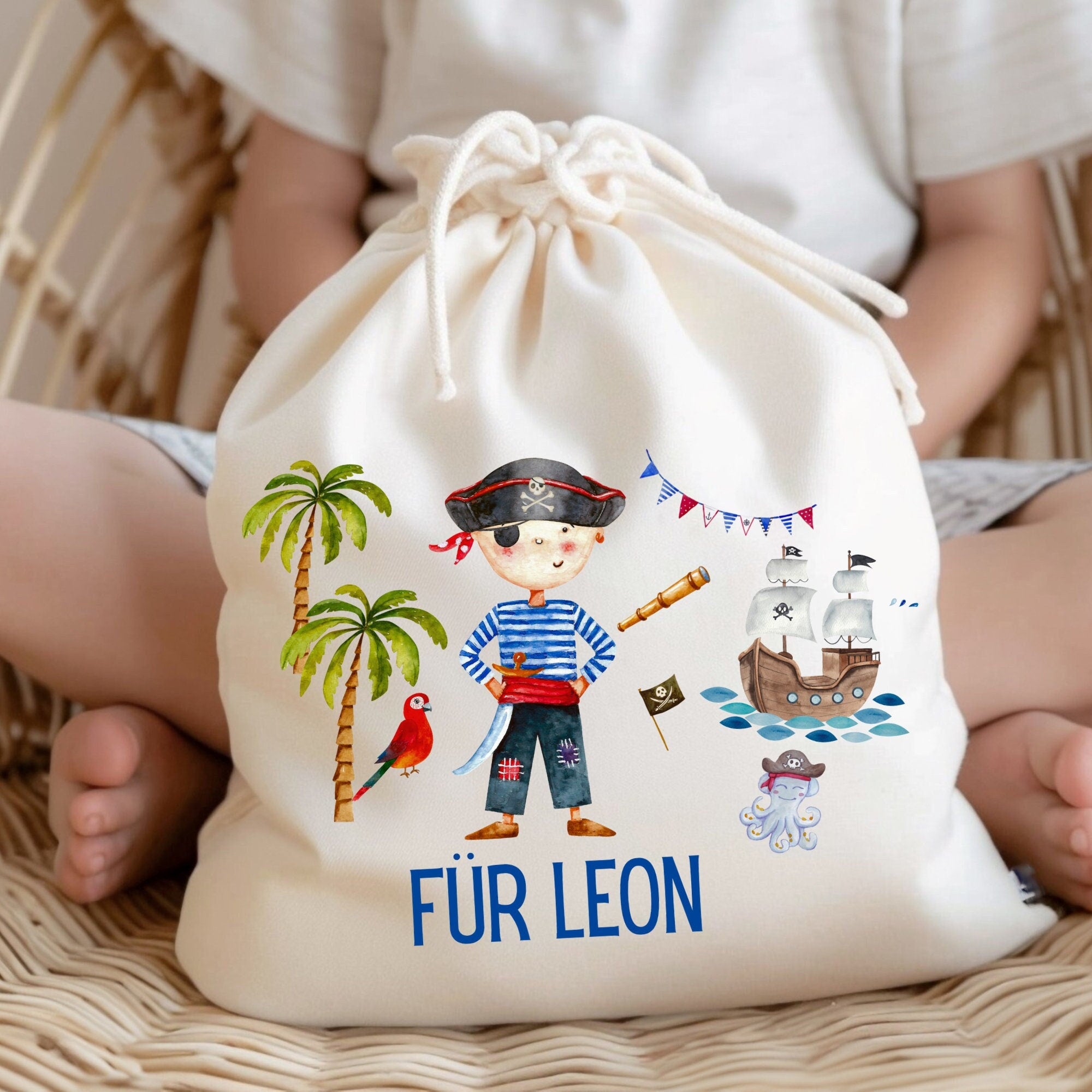 Geschenkbeutel Geschenkesäckchen personalisiert mit Name zum Geburtstag Waldtiere Pirat Seeräuber Piratenschiff – Gift Wrapping