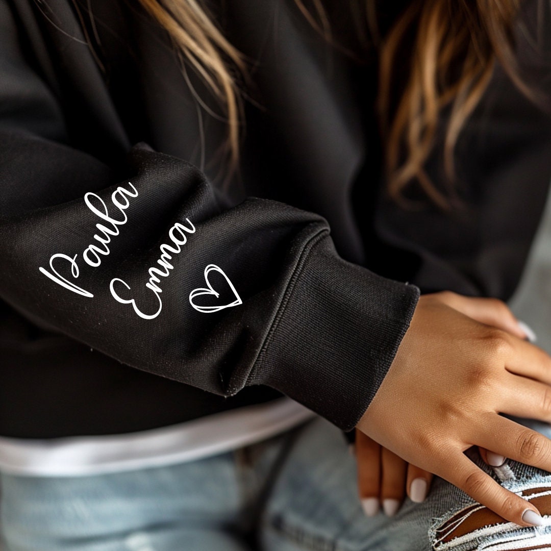 Bügelbild Mama Mom | personalisiert mit Wunschnamen | Statement Shirt | Geburtstjahr | Werdende Mutter | Muttertag | Geburt| Name Ärmel – Appliques & Patches