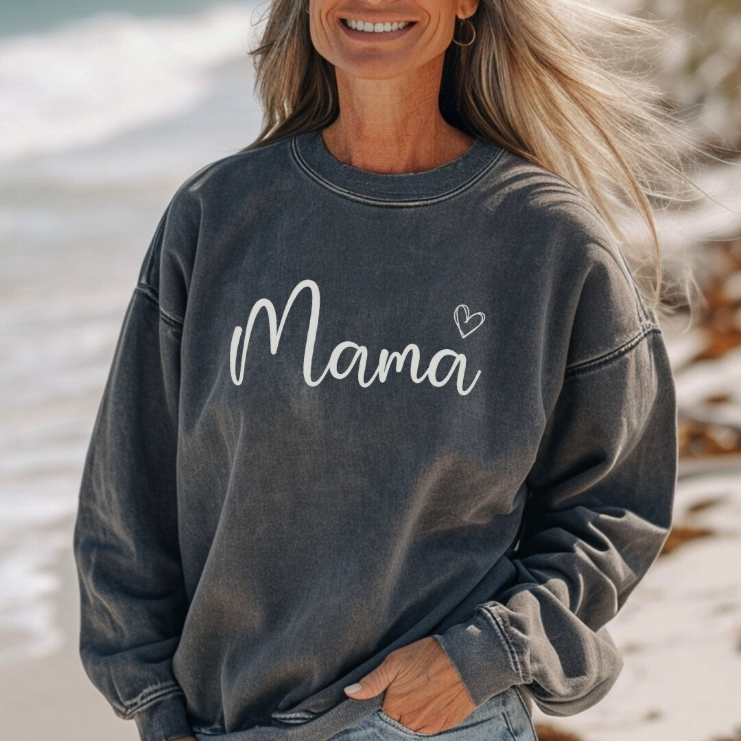 Bügelbild Mama Mom | personalisiert mit Wunschnamen | Statement Shirt | Geburtstjahr | Werdende Mutter | Muttertag | Geburt| Name Ärmel – Appliques & Patches