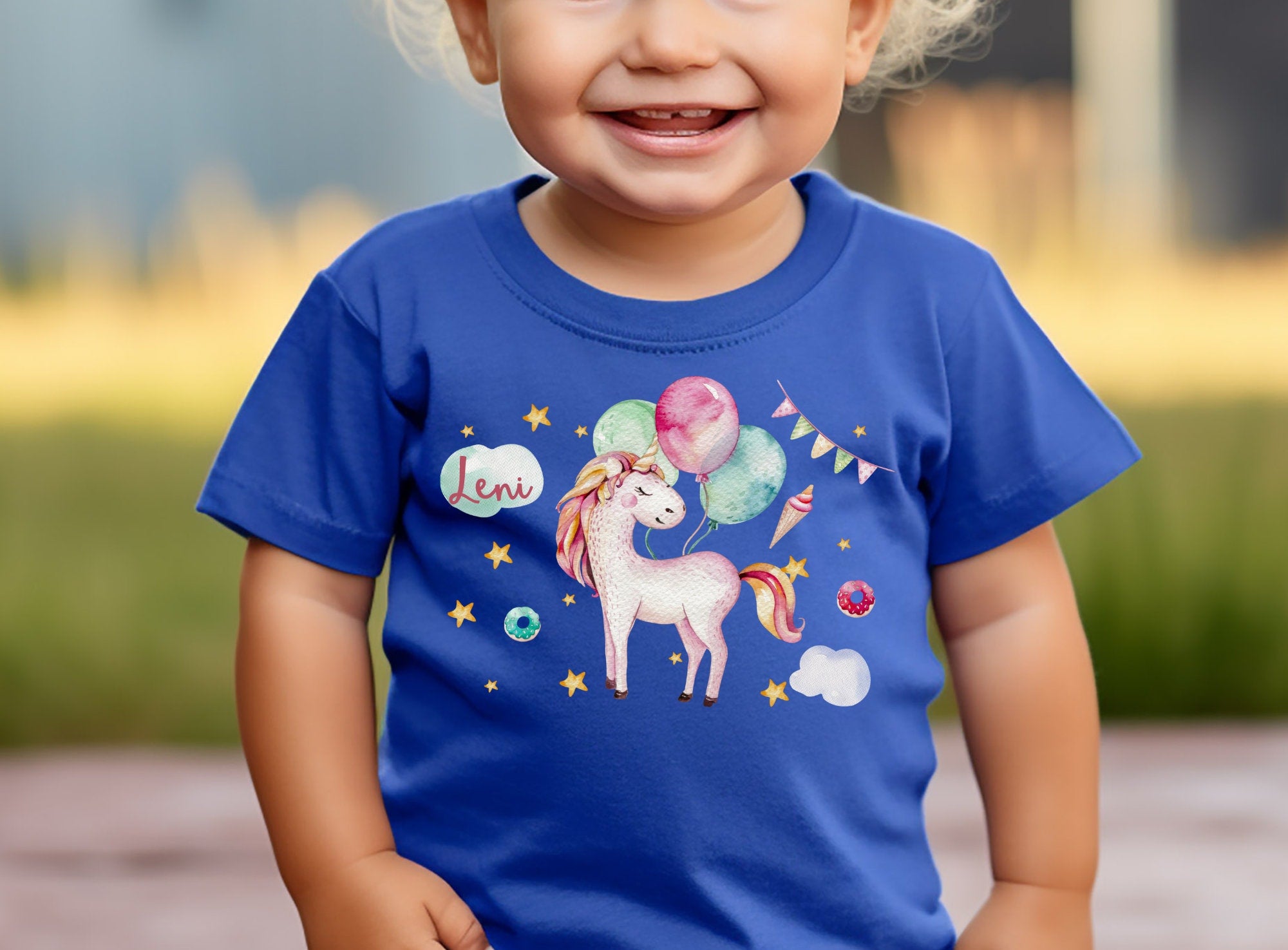 T-Shirt Shirt Kurzarm mit Name personalisiert Kindershirt Einhorn Pferd Märchen Glitzer Regenbogen