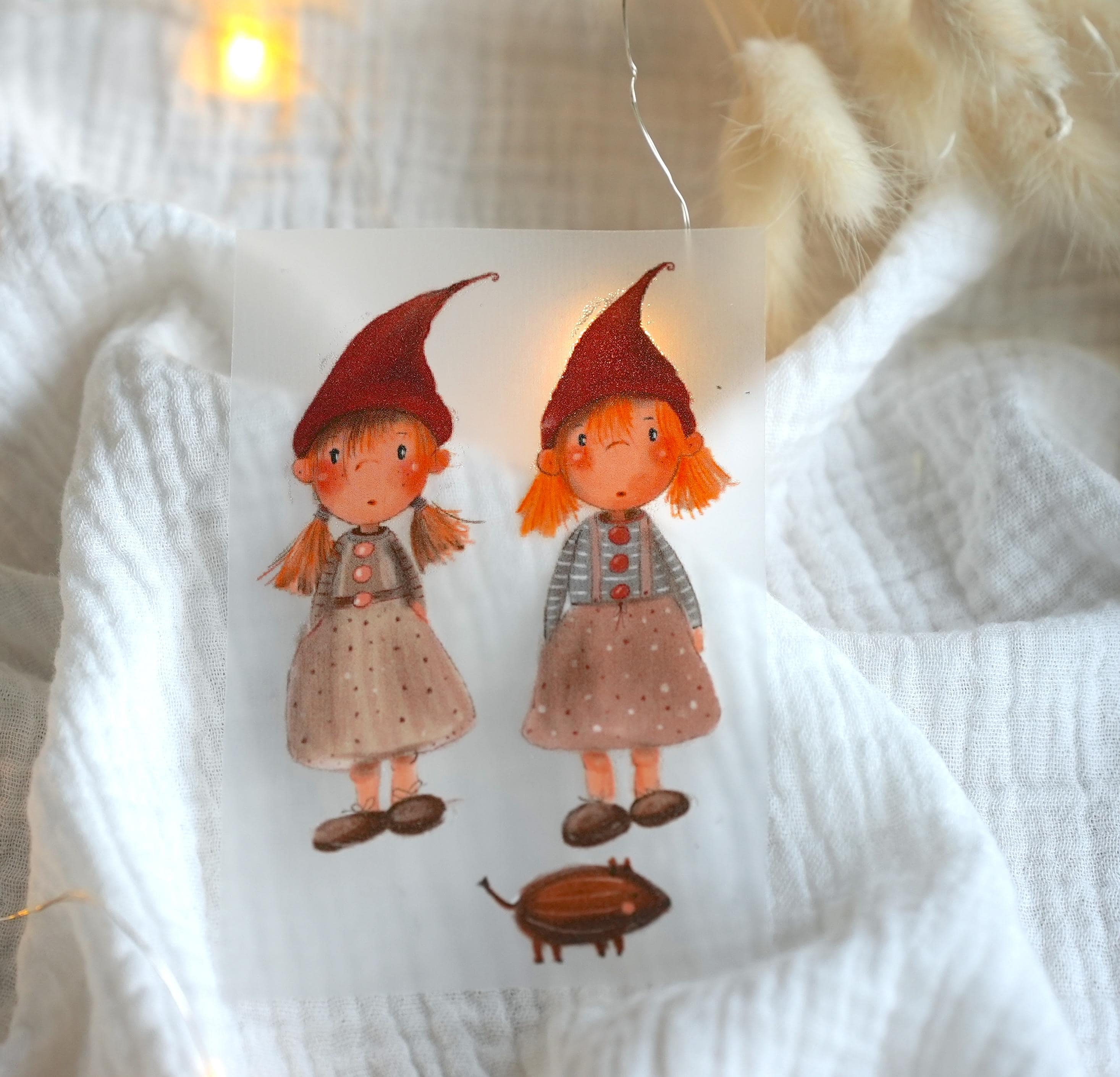 Bügelbild Wichtel Weihnachten - DTF Bügelmotiv im Aquarellstil – Wichtel für -Shirts & Pullover – Winterliches Weihnachtsmotiv – Patches