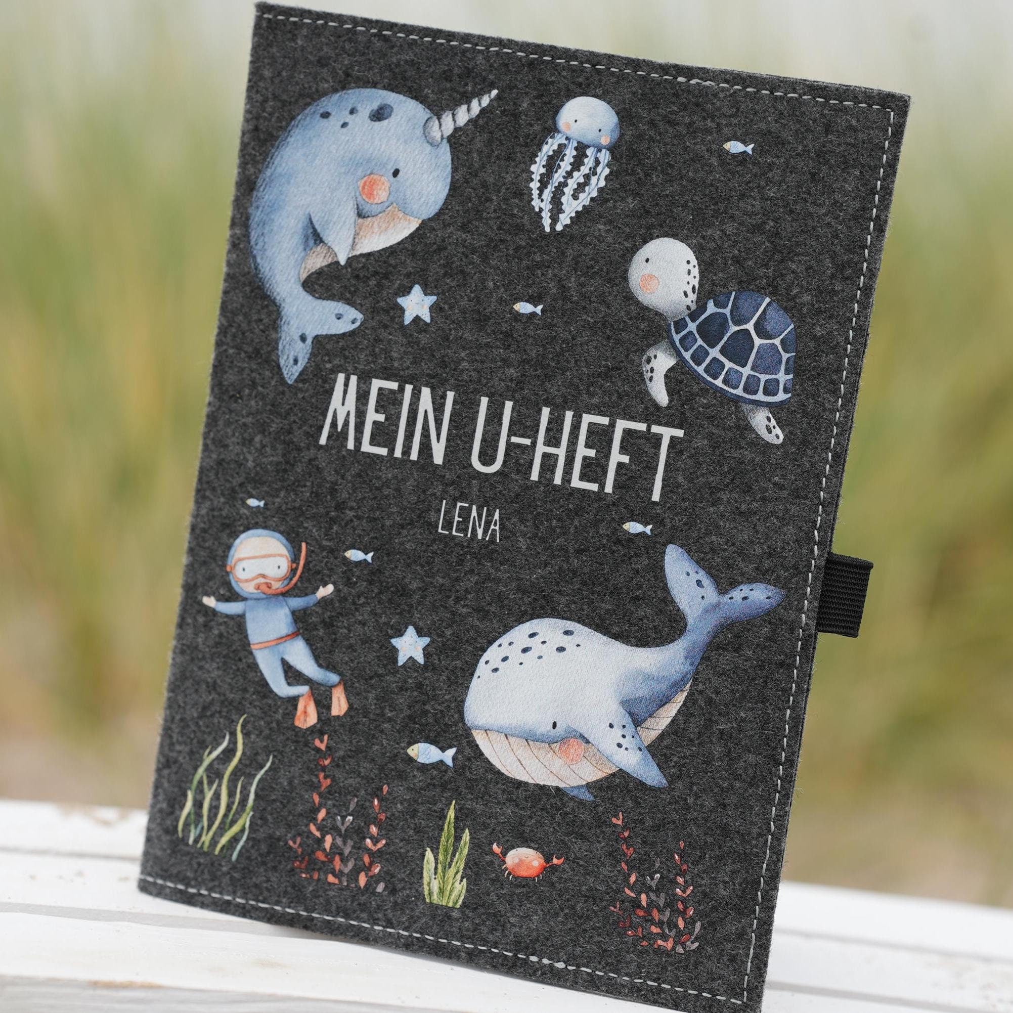 Hülle U Heft personalisiert mit Name Filz U Heft Hülle mit Name Geschenk Taufe Geschenk Geburt Hülle U Heft Wal – Passport Covers