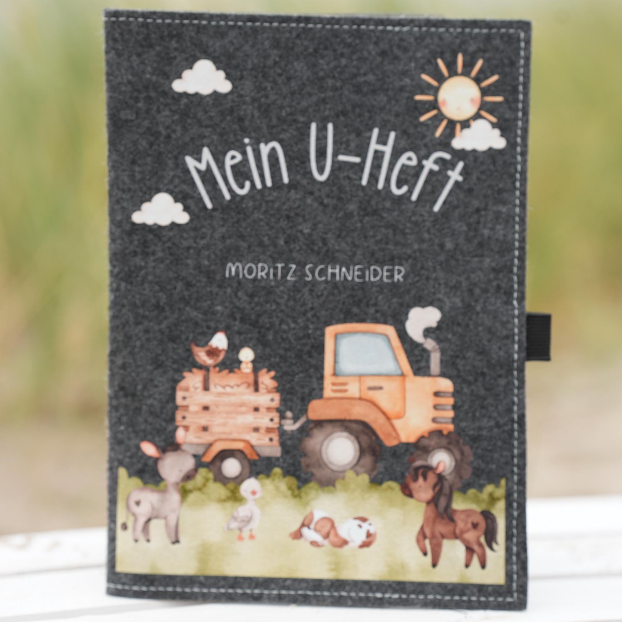 Hülle U Heft personalisiert mit Name Filz U Heft Hülle mit Name Geschenk Taufe Geschenk Geburt Hülle U Heft Traktor – Passport Covers