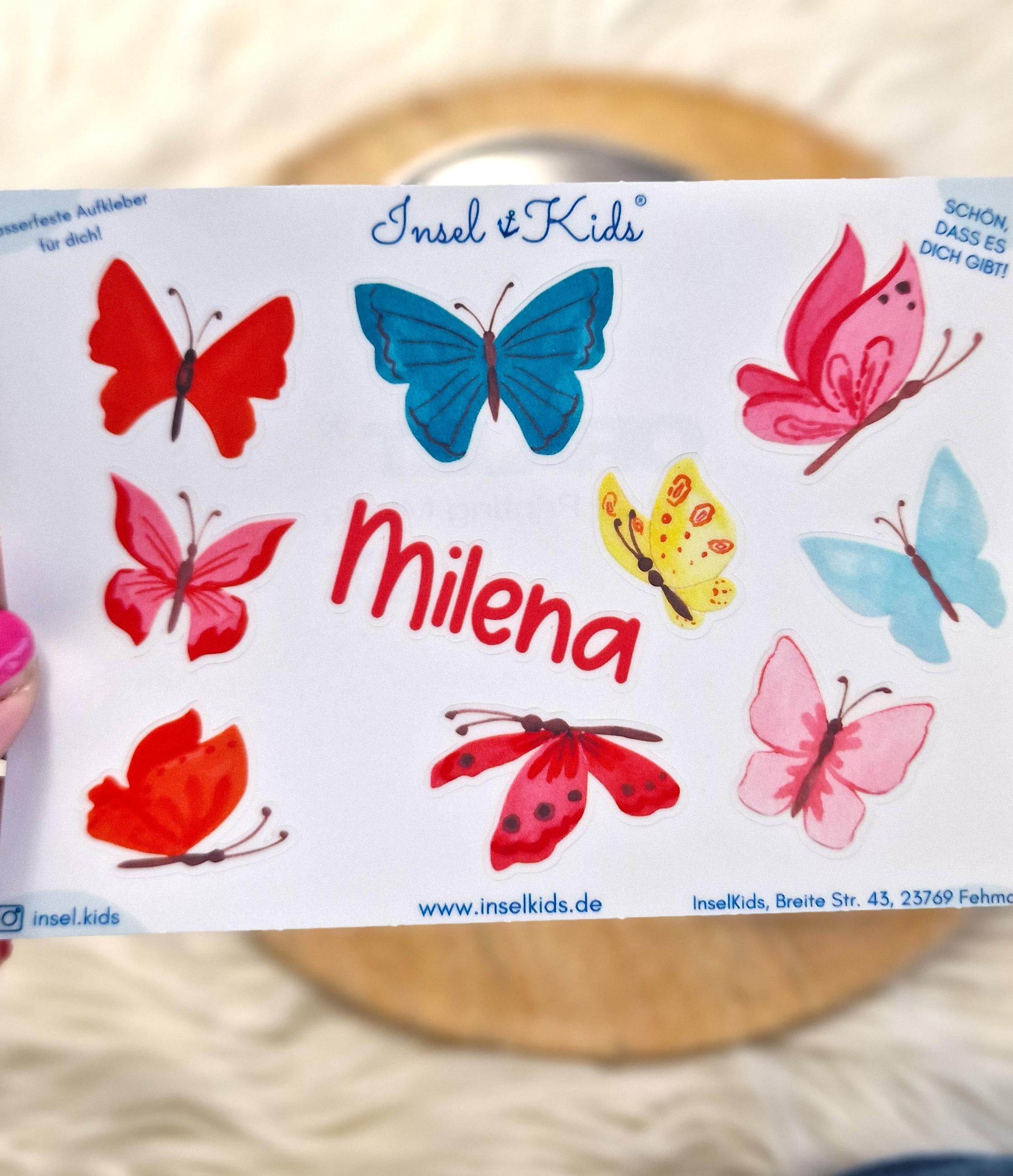 Namensaufkleber Schmetterlinge – personalisierte Sticker – wasserfest & spülmaschinenfest – für Brotdose, Fahrrad, Trinkflasche, Kita – Stickers