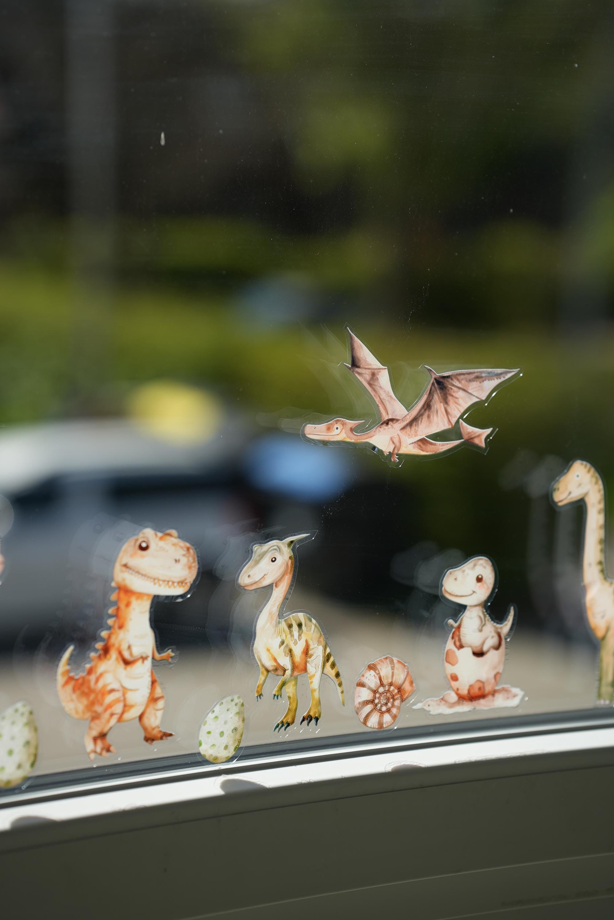Fensterbild Dinosaurier fürs zimmer – statisch haftend & wiederverwendbar – Dino Fensterdeko n – ohne Kleber – A4 Sticker –