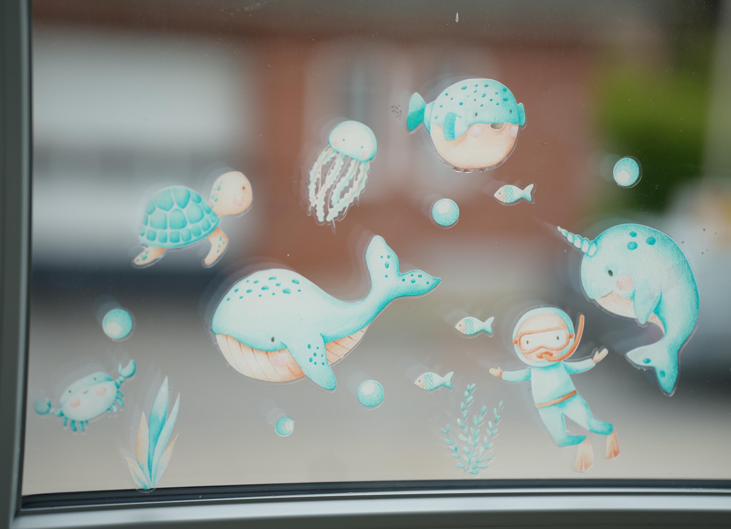 Fensterbild Unterwasserwelt Türkis – Wal Narwal Qualle Fische – zimmer Deko wiederverwendbar ohne Kleber – A4 A3 A2 – ablösbar –