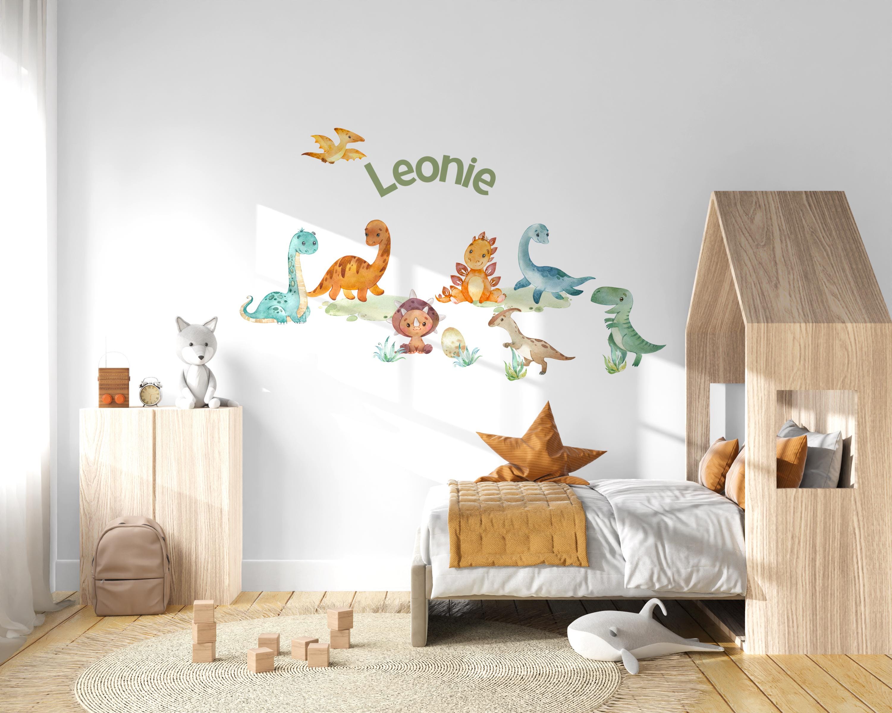 Wandtattoo Dinosaurier zimmer – personalisierbar mit Name – Wandsticker / – Deko Babyzimmer – Größe L/XL – Wall Decals & Murals