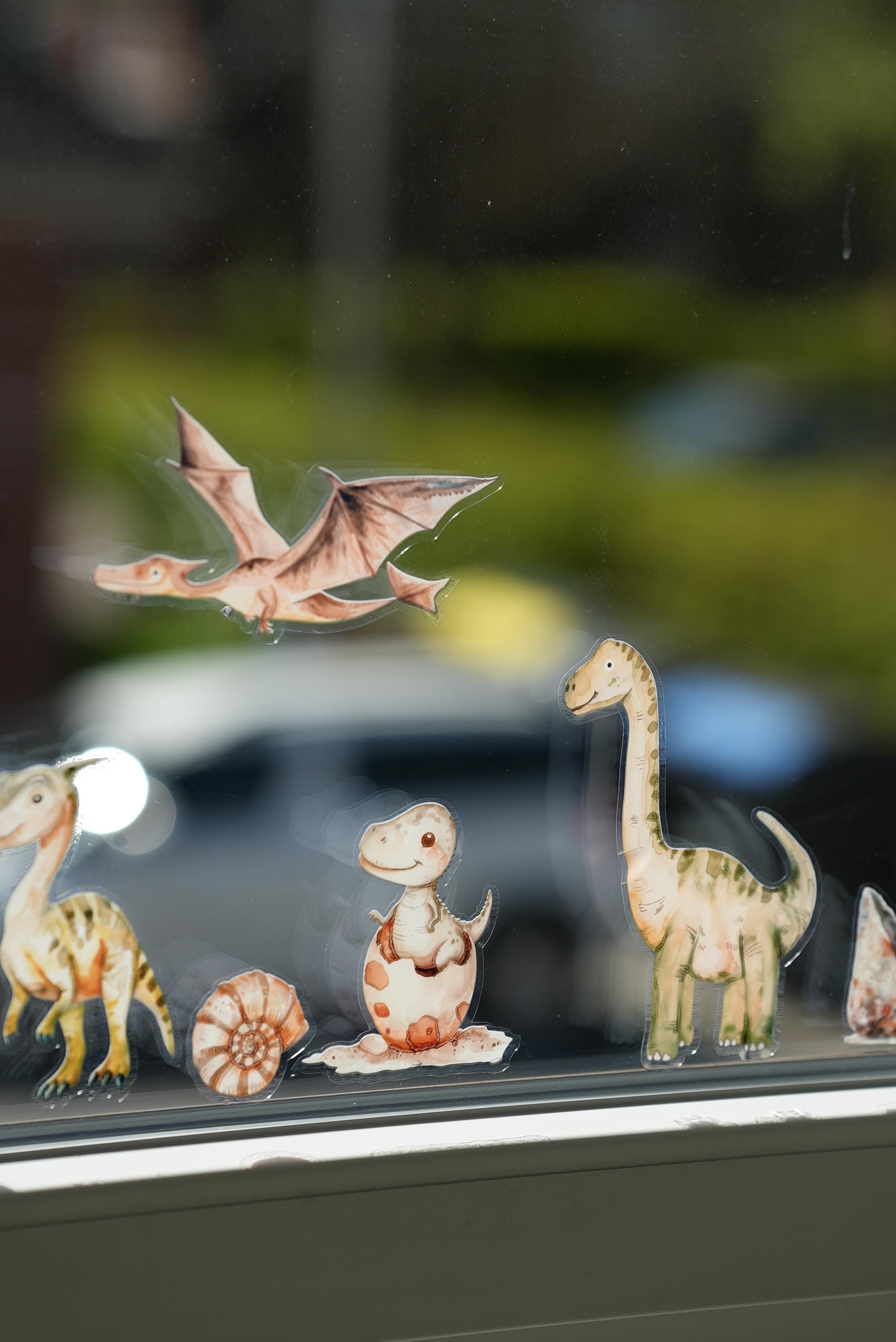 Fensterbild Dinosaurier fürs zimmer – statisch haftend & wiederverwendbar – Dino Fensterdeko n – ohne Kleber – A4 Sticker –