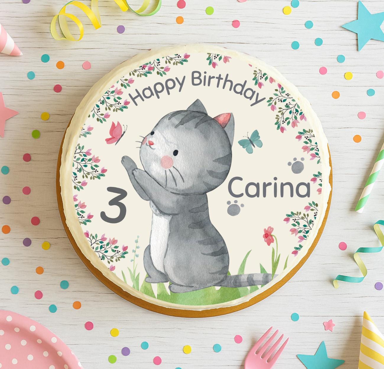 Tortenaufleger Katze & Schmetterling – personalisiertes Fondantbild mit Name und Alter – essbares Ø 20 cm – vegan und glutenfrei – Party Decor