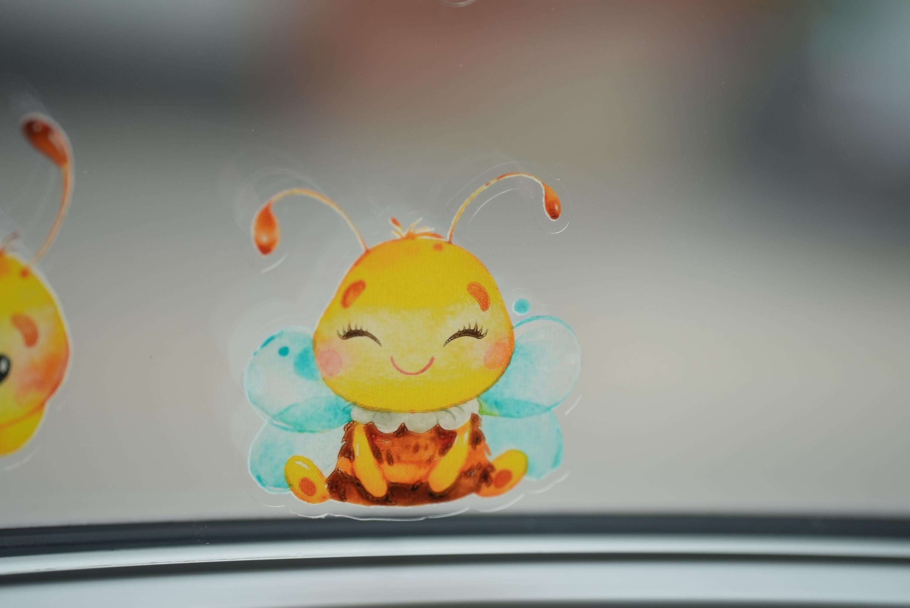 Fensterbild Bienen für zimmer – wiederverwendbar & statisch haftend – fröhliche Frühlingsdeko ohne Kleber –