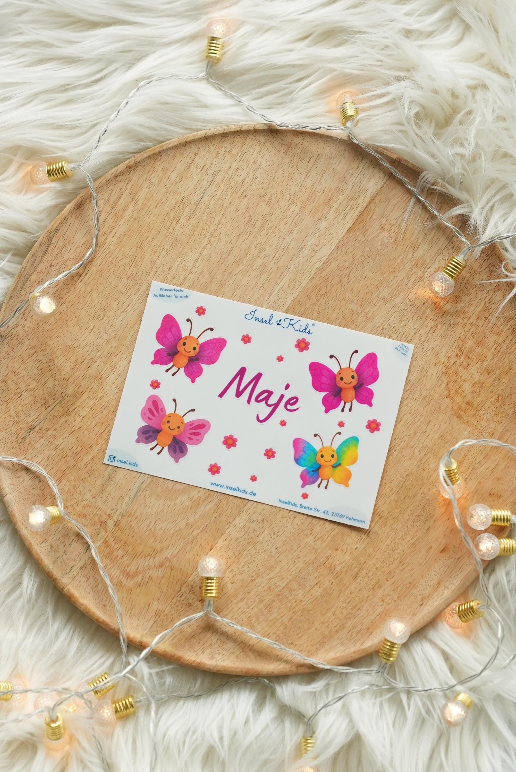 Sticker mit Namen – Schmetterling personalisiert – spülmaschinenfest für Brotdose, Flasche, Schule & Kita – Stickers
