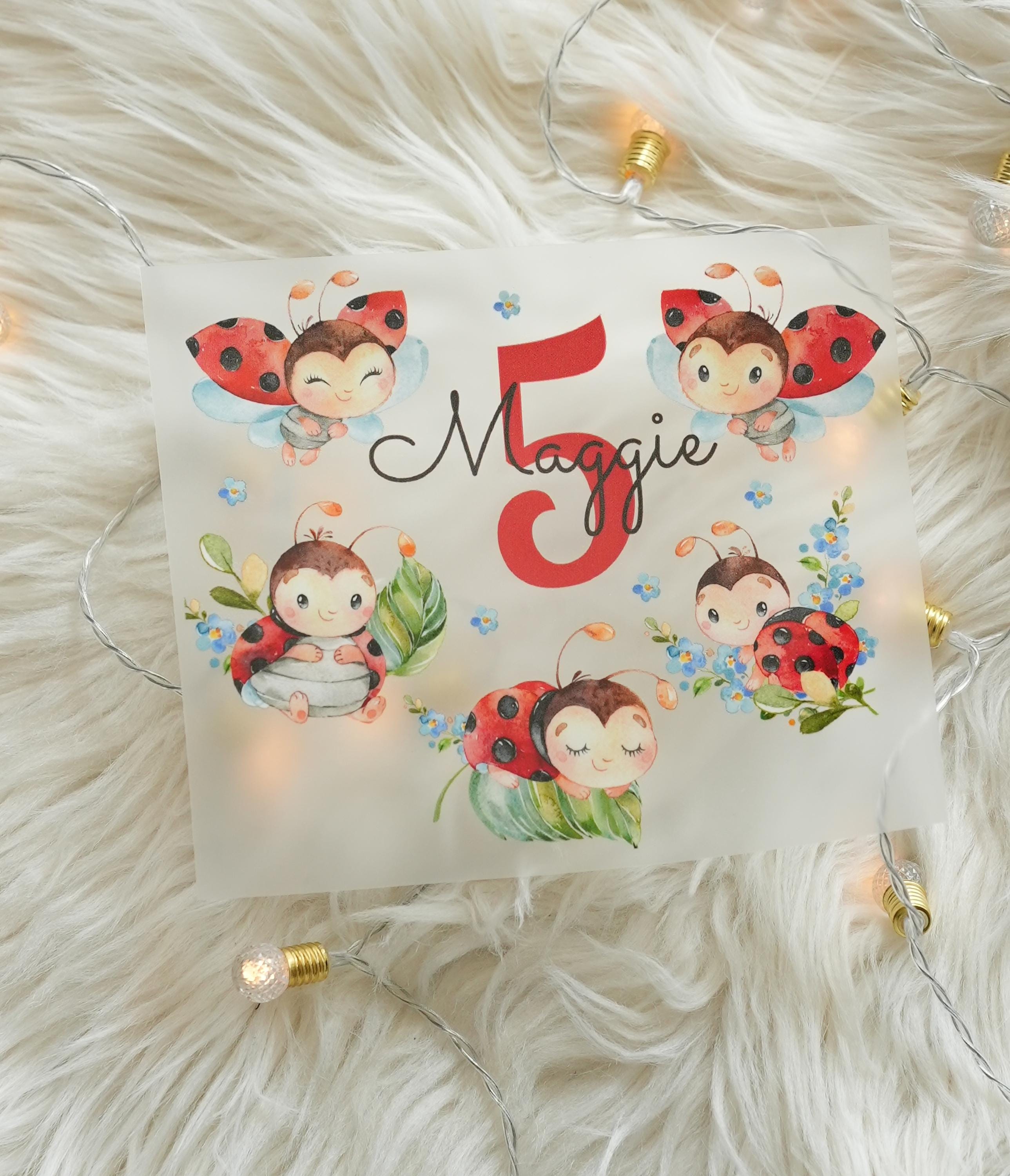 Bügelbild Marienkäfer mit Name & Zahl 3 – personalisiert – Geburtstagsshirt – Aufbügler A5/A4 für geburtstag – transfer – Appliques & Patches