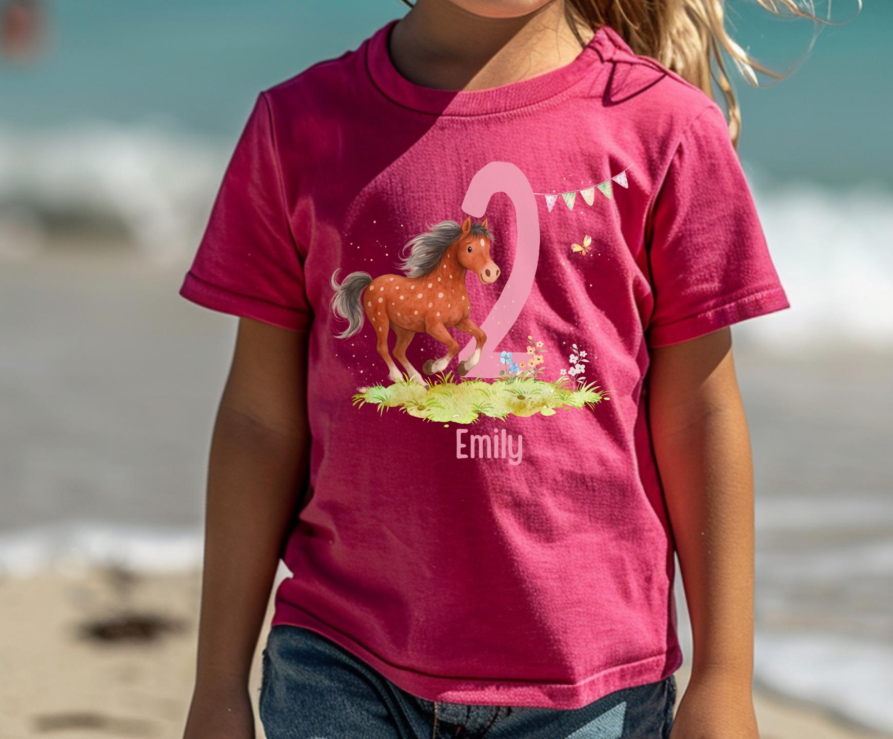 Pferd mit Name & Zahl – Geburtstagsshirt personalisiert – Pony Shirt 4. Geburtstag – T-shirts