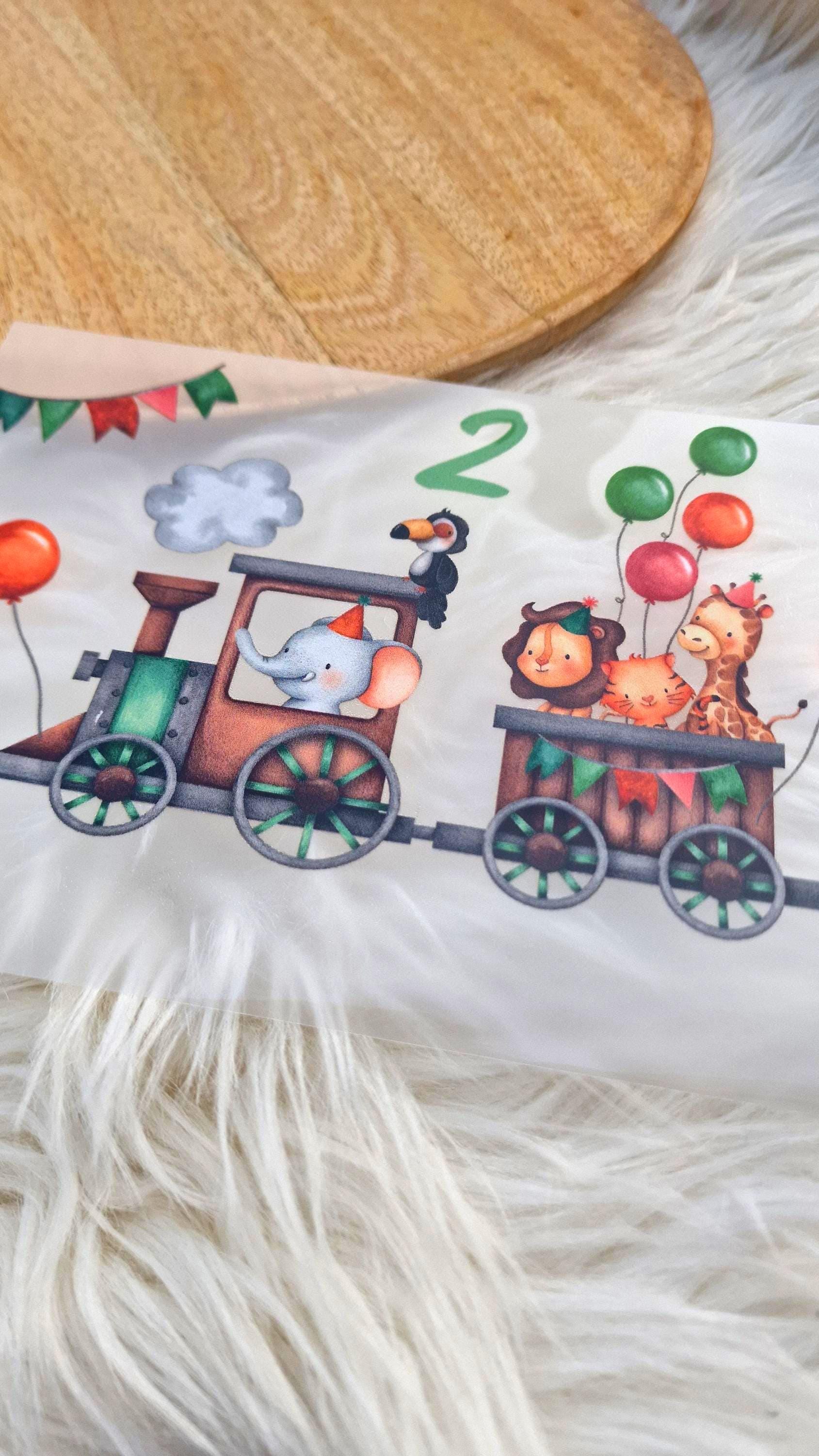 Bügelbild Zug mit Name – Lokomotive & Eisenbahn – personalisiert – für Geburtstagsshirt – Eisenbahn geburtstag DIY – Appliques & Patches