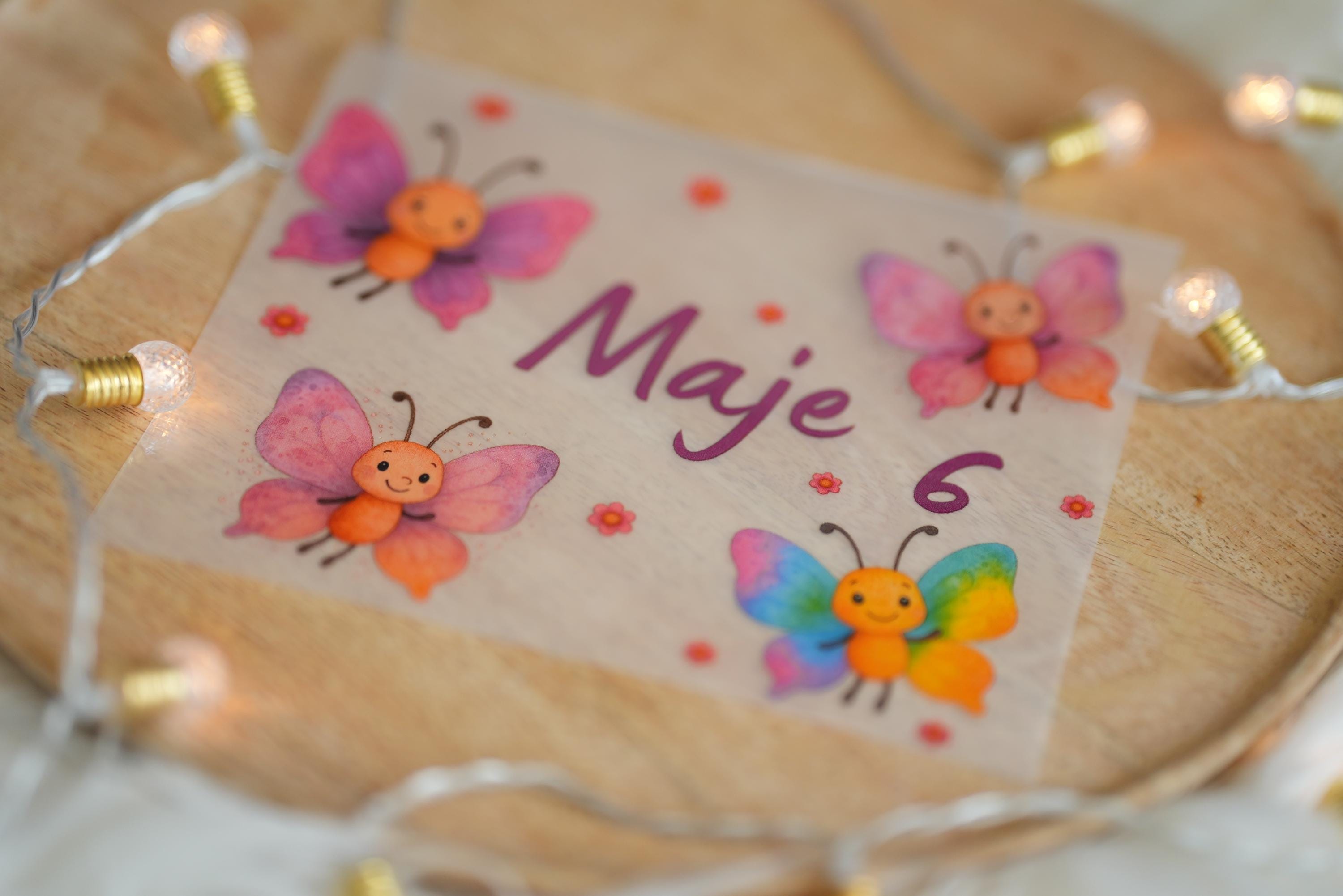 Bügelbild Geburtstag – Schmetterling personalisiert mit Name & Alter – Aufbügler A4 A5 – DIY Shirt Einschulung – Appliques & Patches