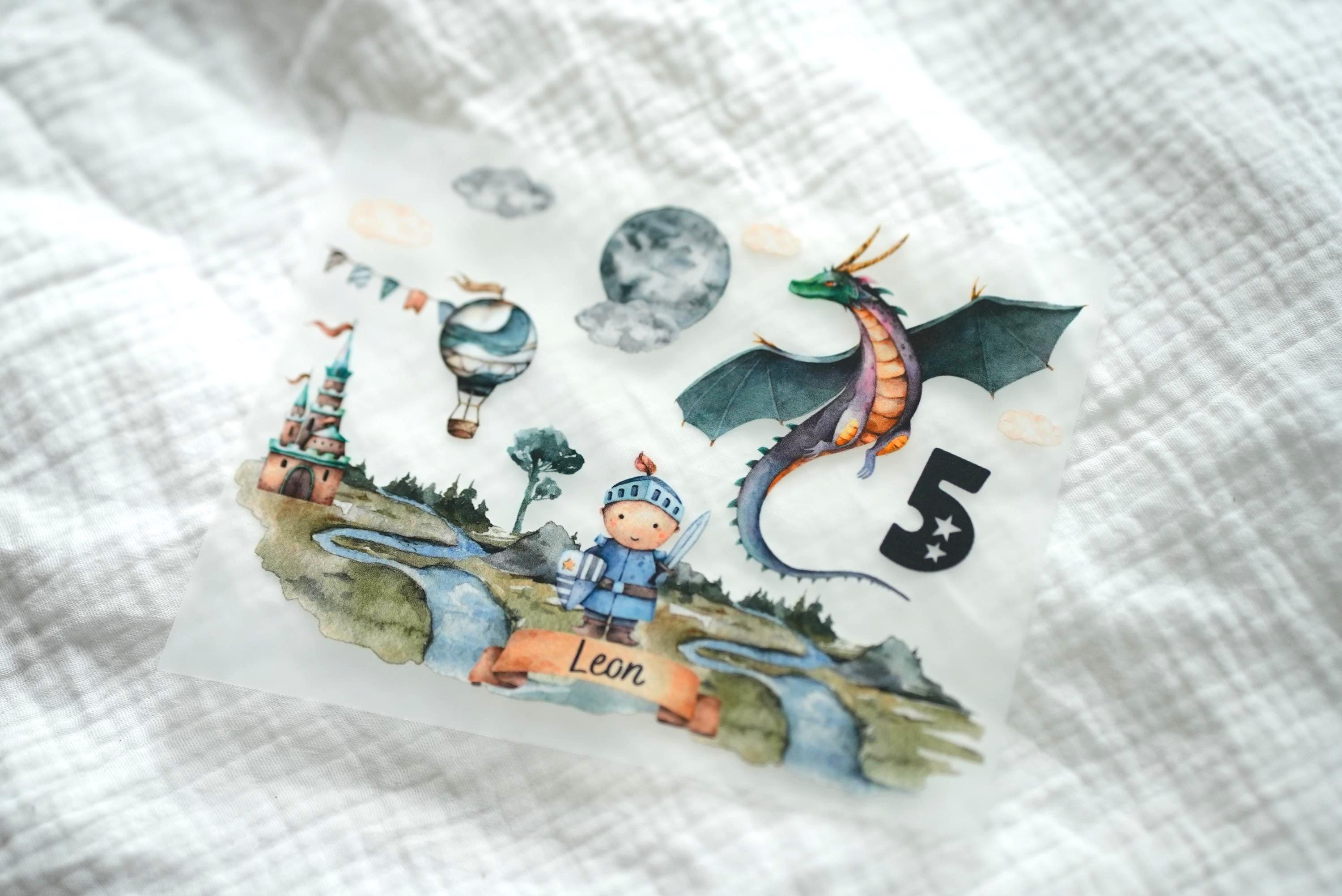 Bügelbild Ritter & Drache personalisiert – mit Name und Alter – Aufbügler für – Geburtstag Einschulung n – Appliques & Patches
