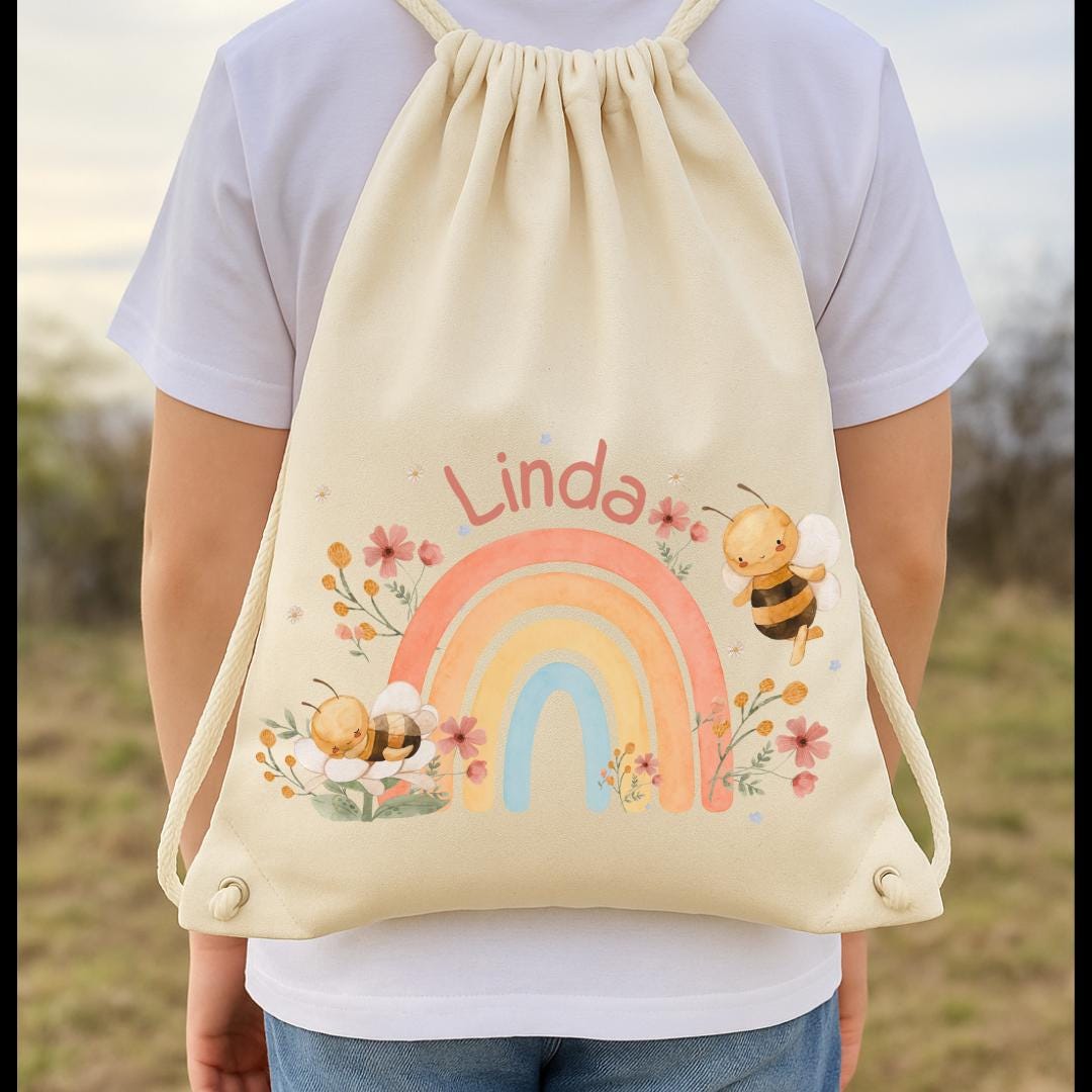 Turnbeutel mit Namen – Regenbogen & Bienen Motiv – personalisierte Kita Tasche – Wechselwäschebeutel – Geschenk Einschulung – Team Sports & Gym Bags