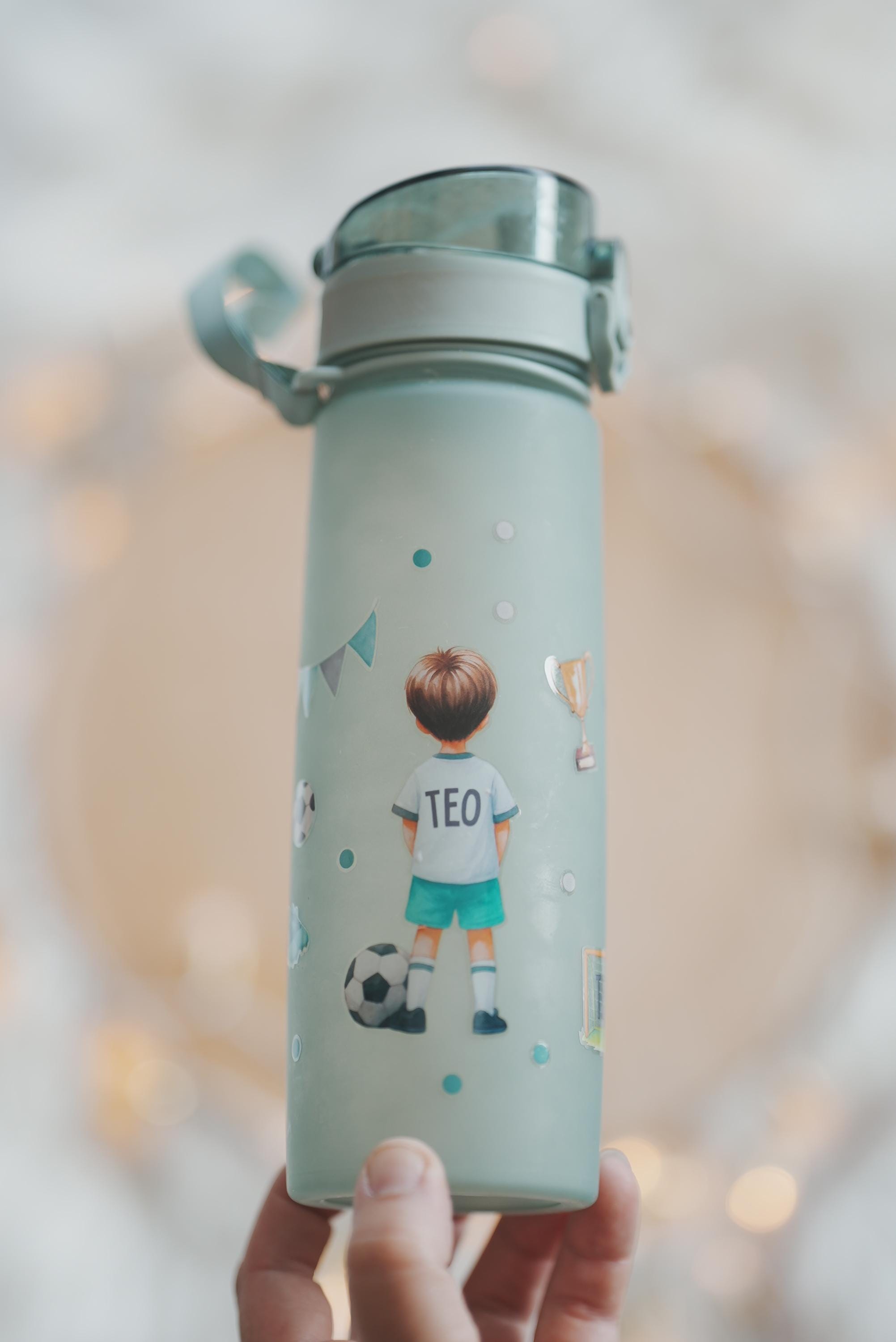 Fußball Sticker mit Namen – personalisiert für Brotdose & Trinkflasche – wasserfest – Schulstart Geschenk – Stickers
