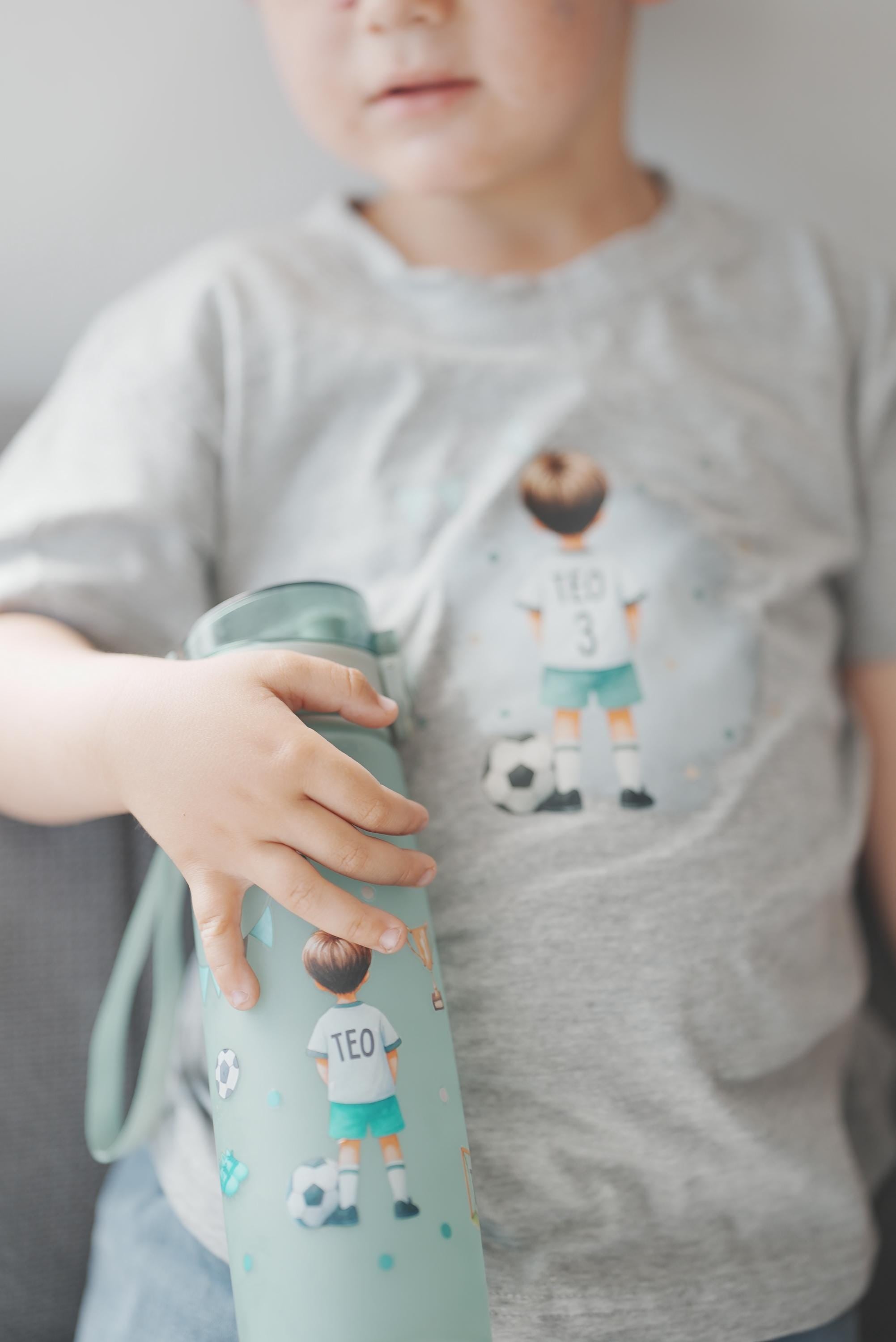 Fußball Sticker mit Namen – personalisiert für Brotdose & Trinkflasche – wasserfest – Schulstart Geschenk – Stickers