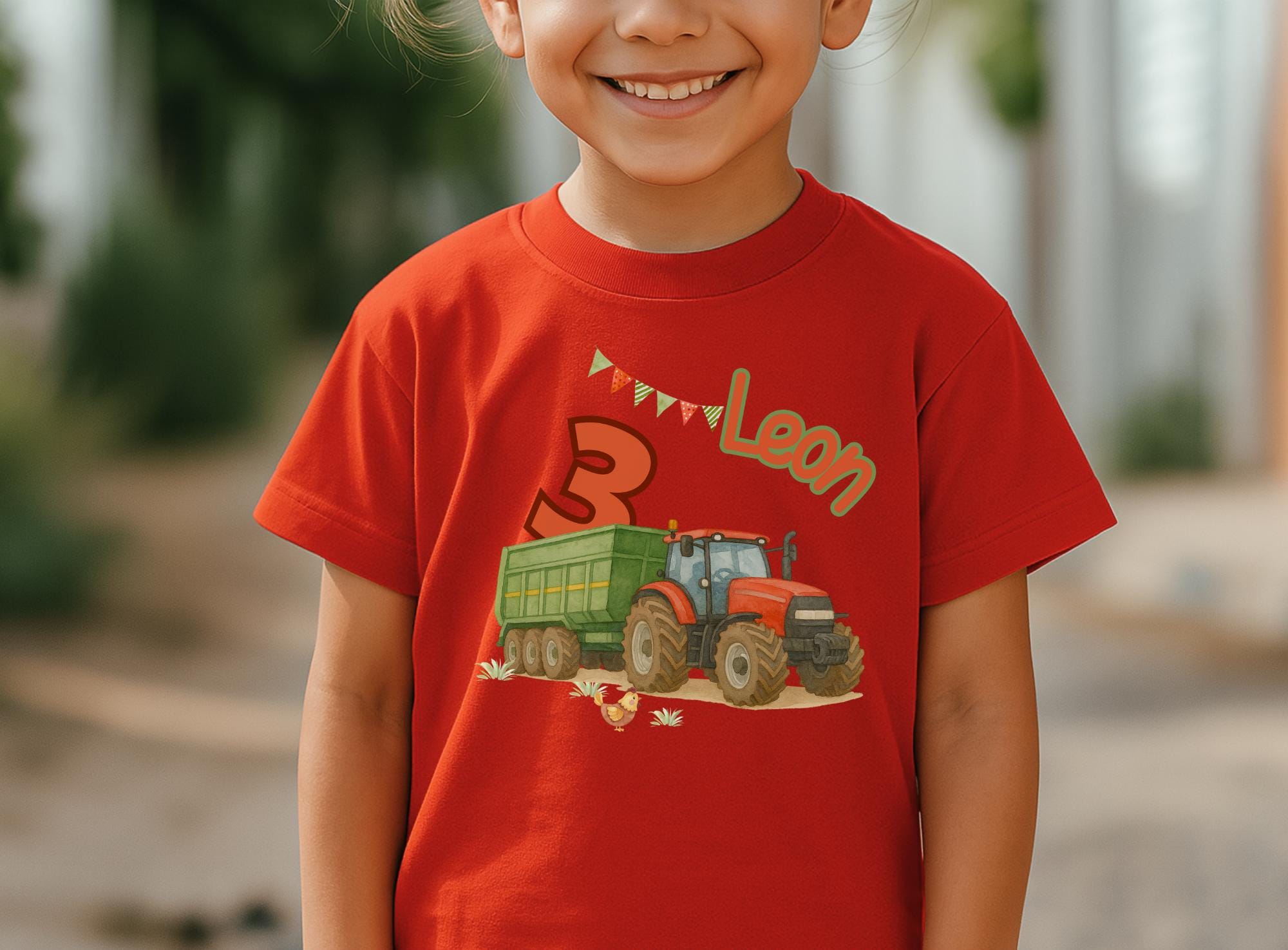 Traktor Shirt Geburtstag – realistischer Traktor mit Anhänger – personalisiert mit Name & Zahl – Bauernhof – T-shirts