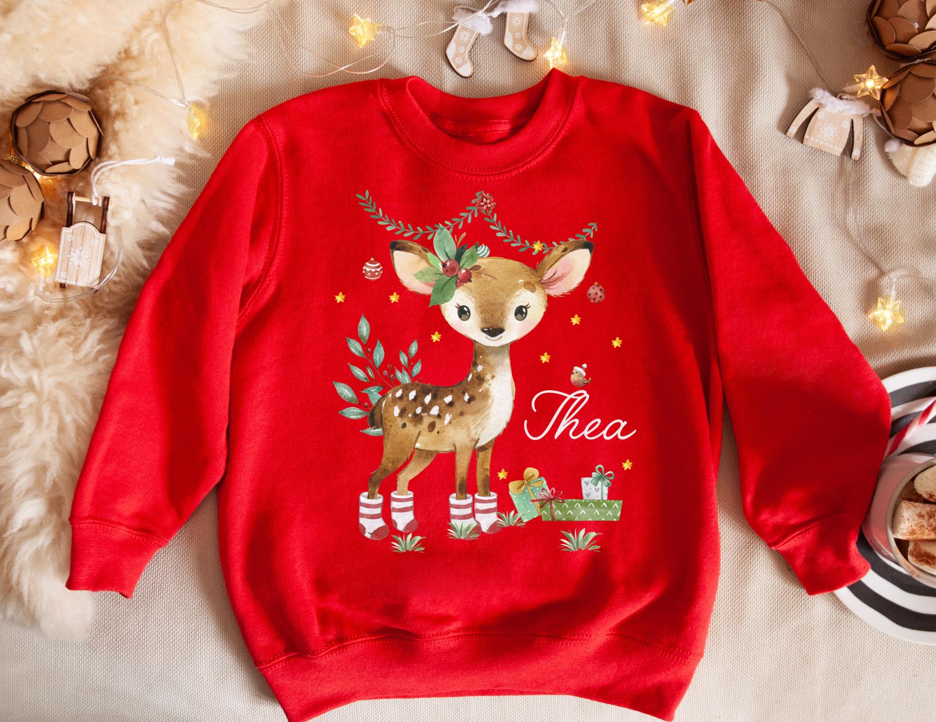 Bügelbild Weihnachten Reh – personalisiert mit Name - Waldtiere Motiv für Shirt & Pullover – Bügelmotiv A4 oder A5 – Patches