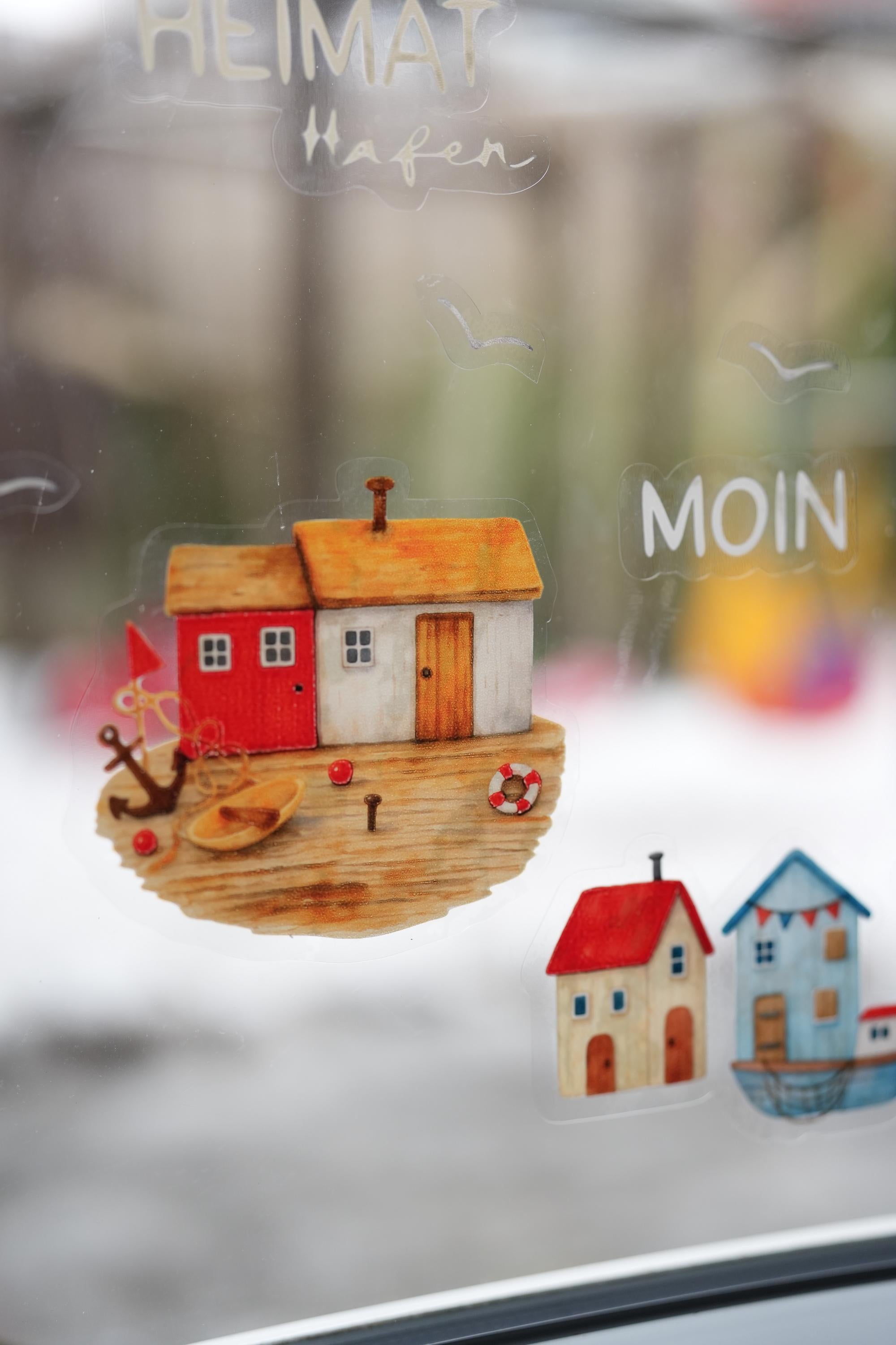 Fensterbild Strandhäuser Treibholzstil – ablösbar & wiederverwendbar – maritime Fensterdeko Leuchtturm Küstenhäuschen Deko Meer –