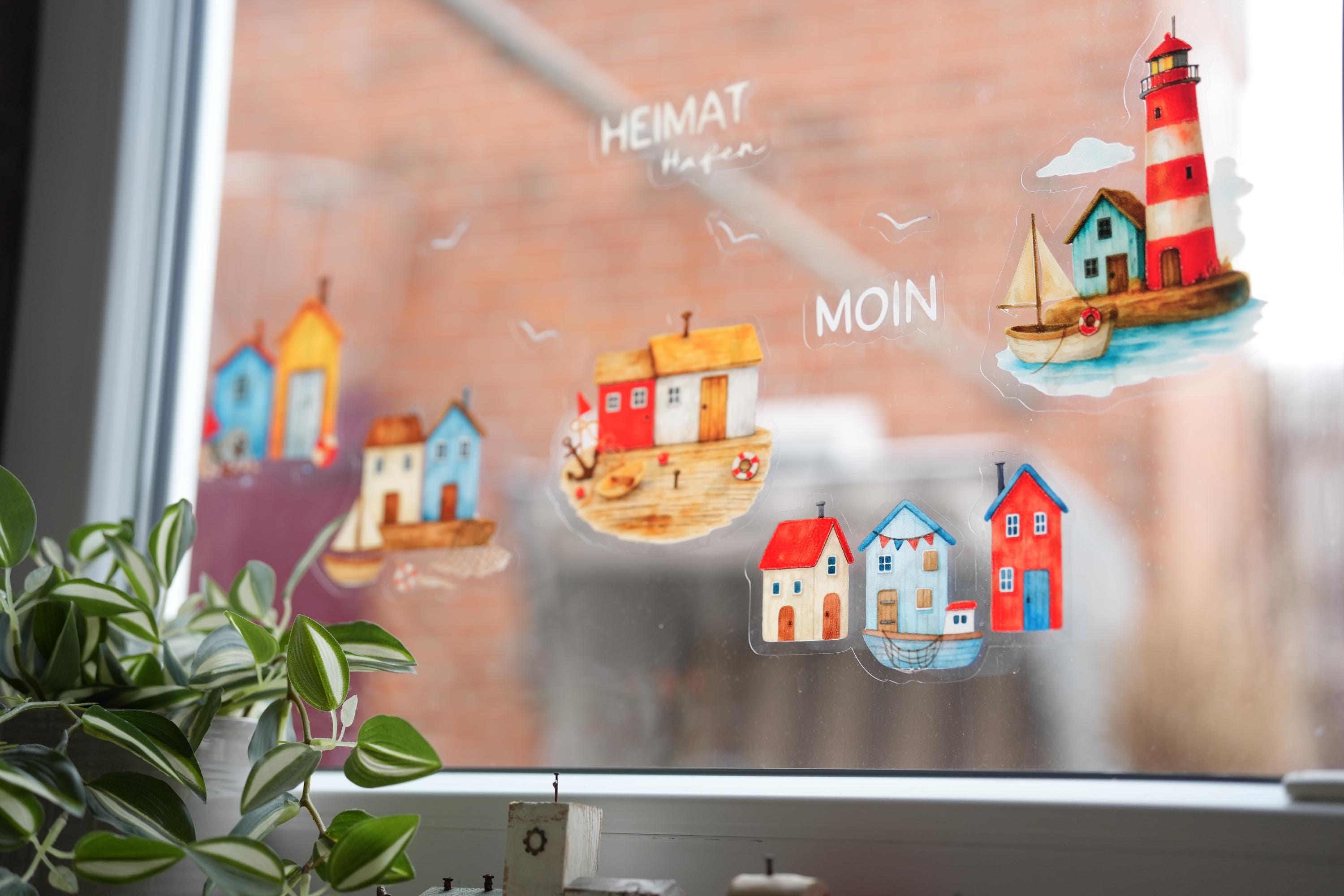 Fensterbild Strandhäuser Treibholzstil – ablösbar & wiederverwendbar – maritime Fensterdeko Leuchtturm Küstenhäuschen Deko Meer –