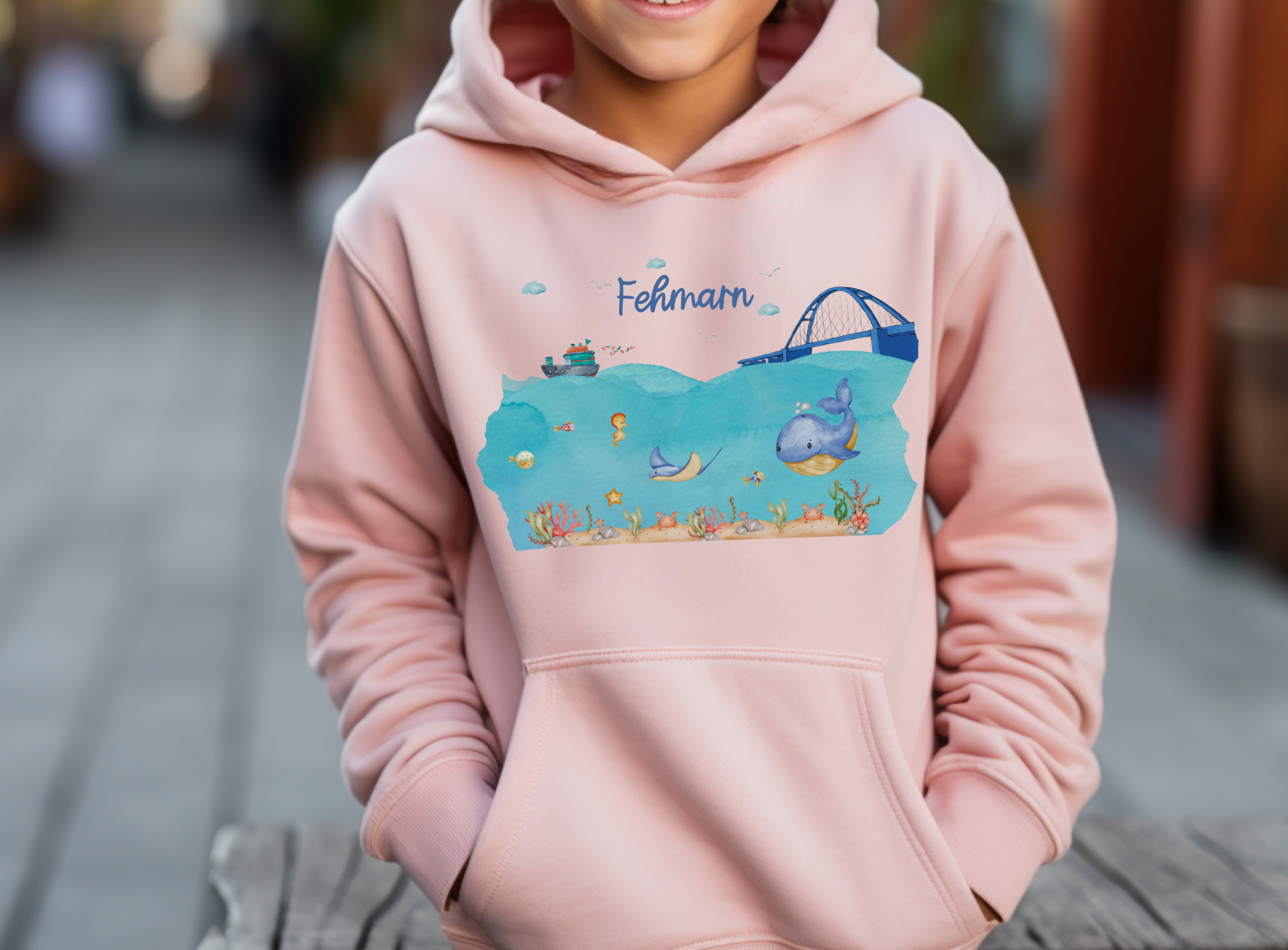 Hoodie mit Fehmarn-Motiv (2) , Leuchtturm Fehmarn-Sund-Brücke,  Urlaubserinnerung