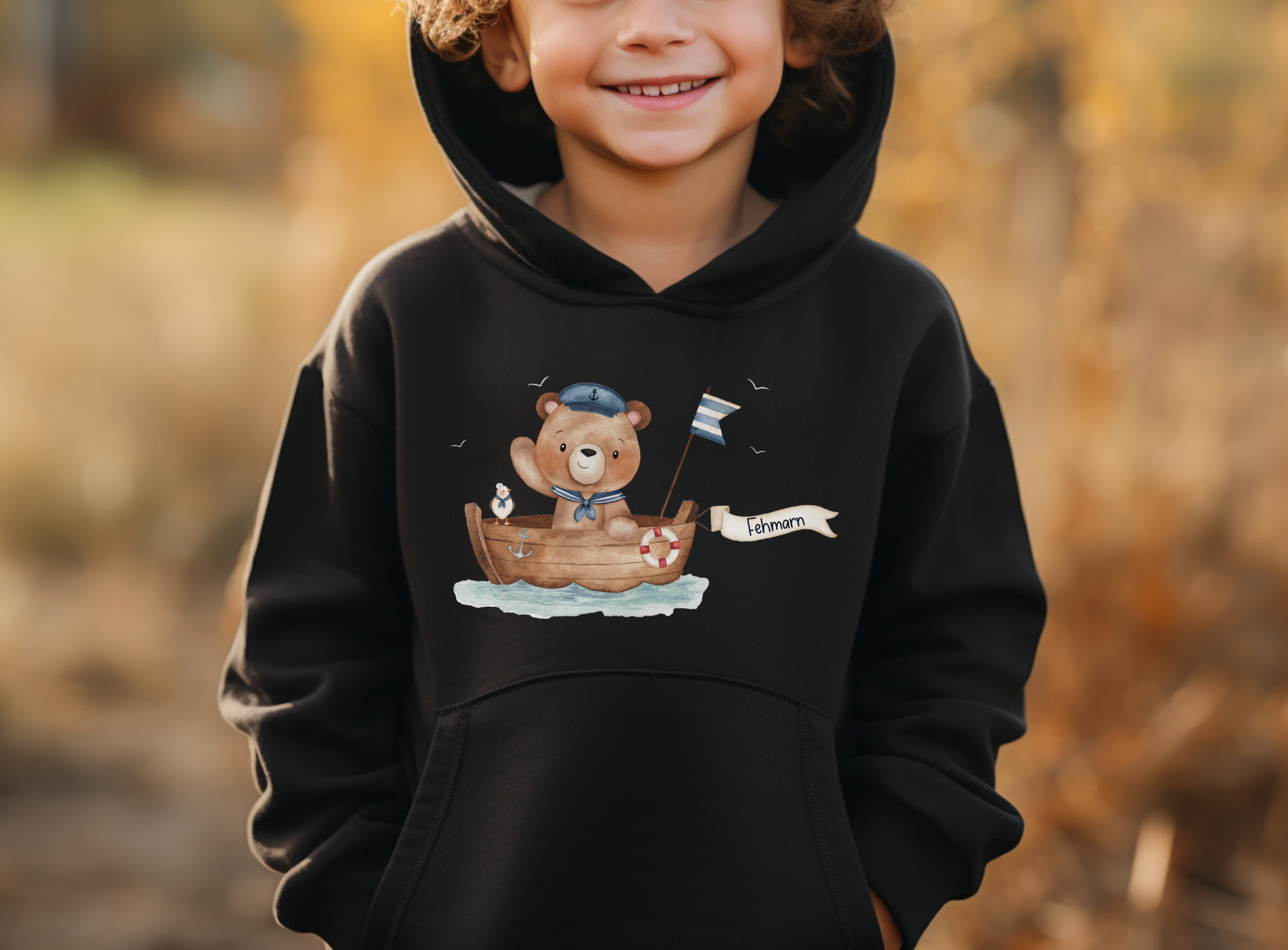 Hoodie mit Fehmarn-Motiv, Inselkind, Seebär, Urlaubserinnerung (Kopie)