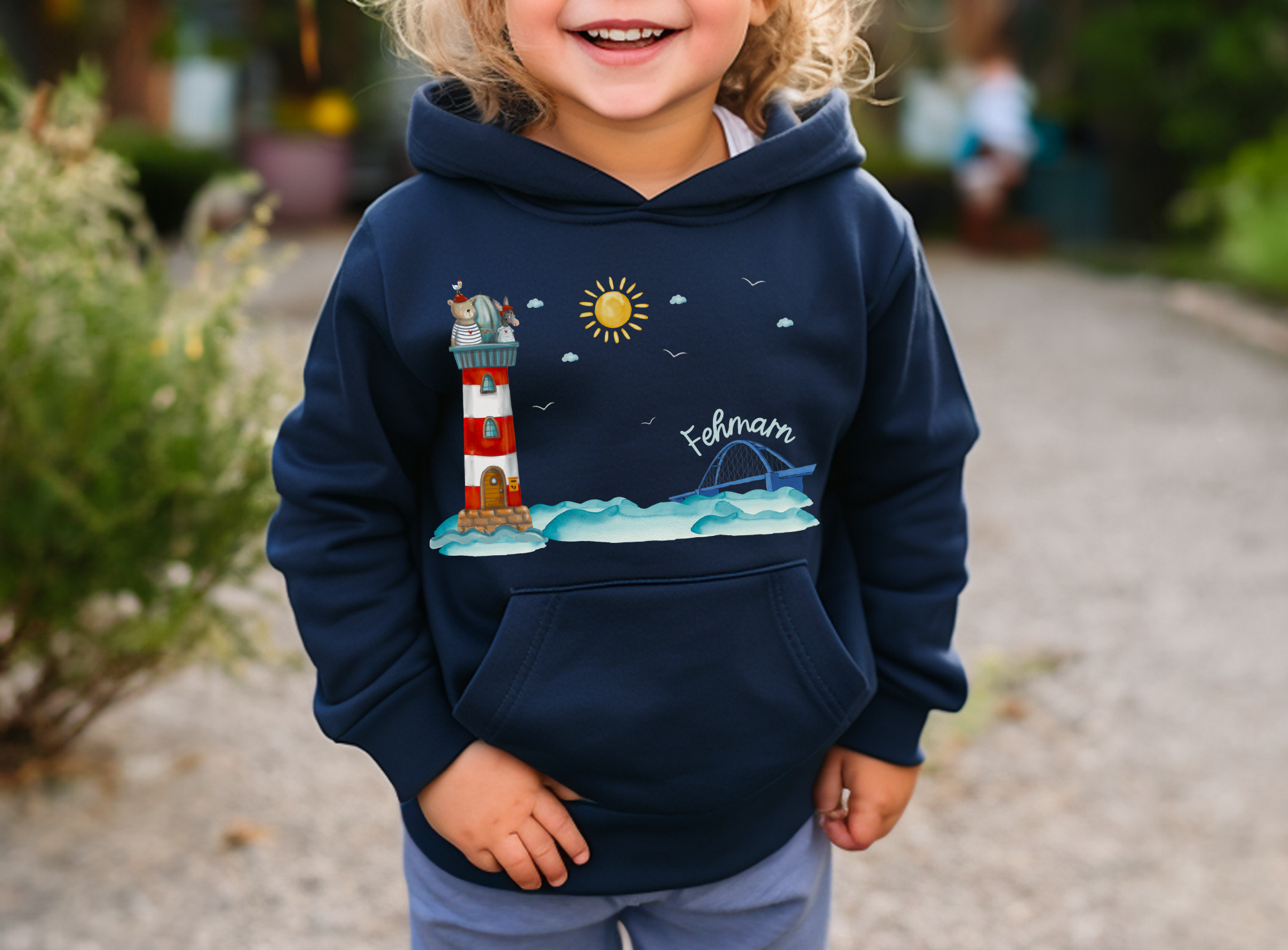 Hoodie mit Fehmarn-Motiv, Leuchtturm Fehmarn-Sund-Brücke Urlaubserinnerung