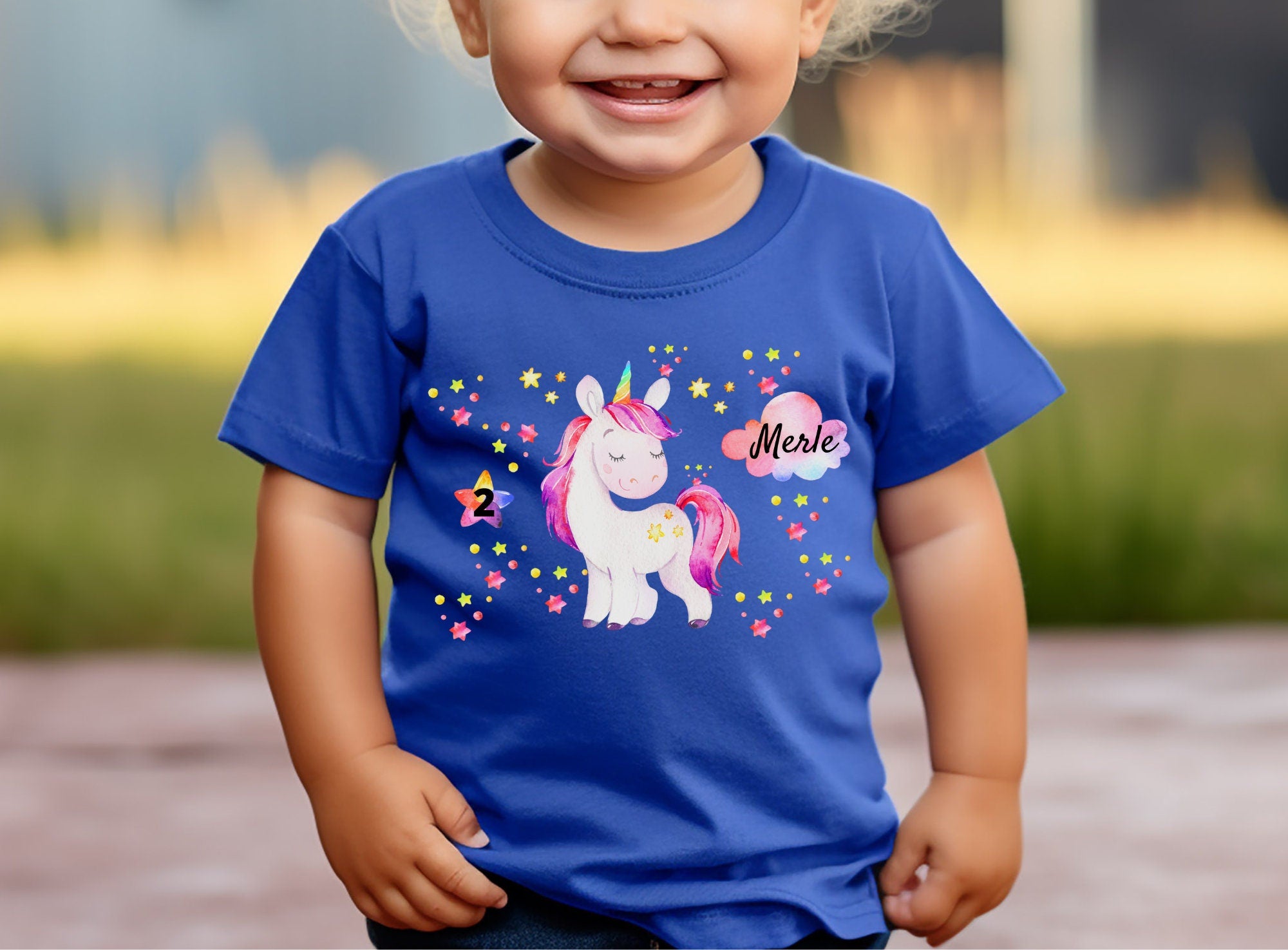 Geburtstagsshirt personalisiert Einhorn Glitzer Regenbogen pink rosa Glitzerstaub – T-shirts