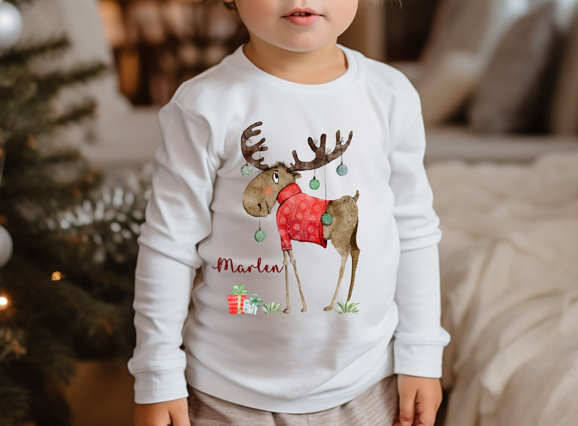 Weihnachten Weihnachtsshirt Weihnachtspullover personalisiert Weihnachtsmann Reh Waldtiere Rentier