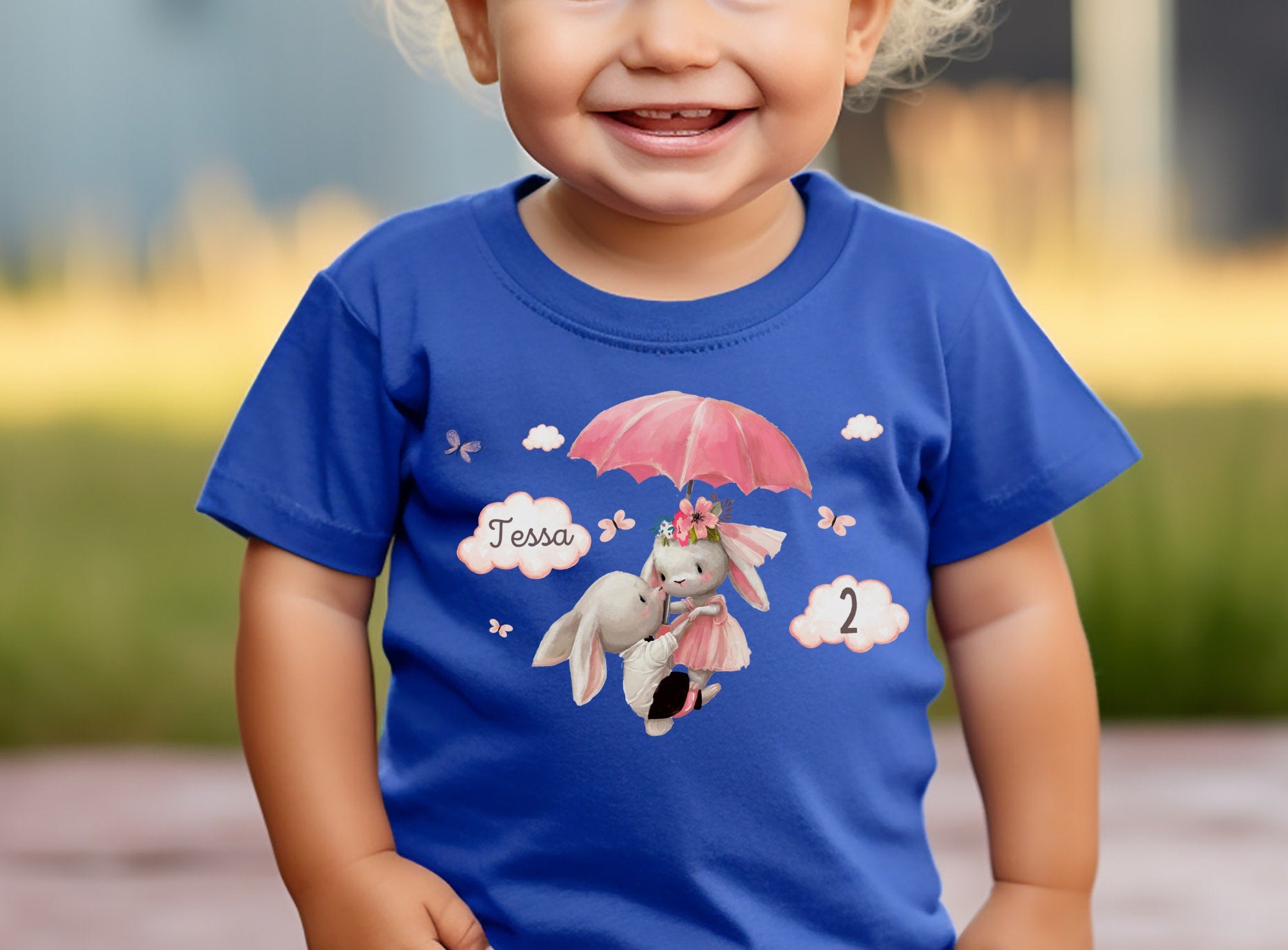 Geburtstagsshirt personalisiert Hase Hasen Schirm süß – T-shirts