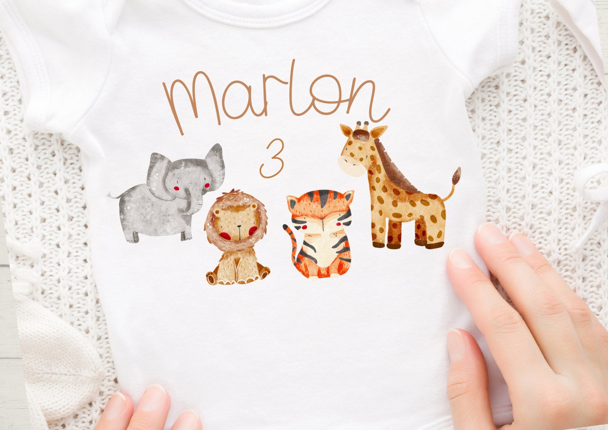 Bügelbild für bunte Stoffe mit Wunschname und Alter personalisiert Geburtstagsshirt Dschungeltiere Giraffe Löwe Tiger Elefant