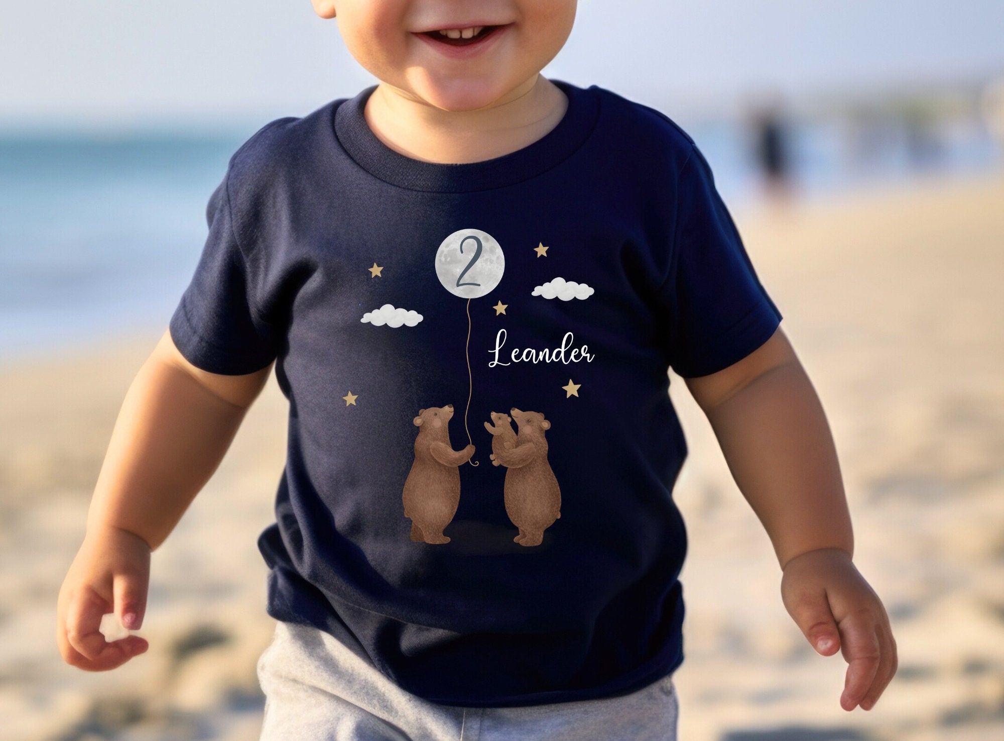 Geburtstagsshirt personalisiert Dschungeltiere Bär Mond Mama und Baby – T-shirts
