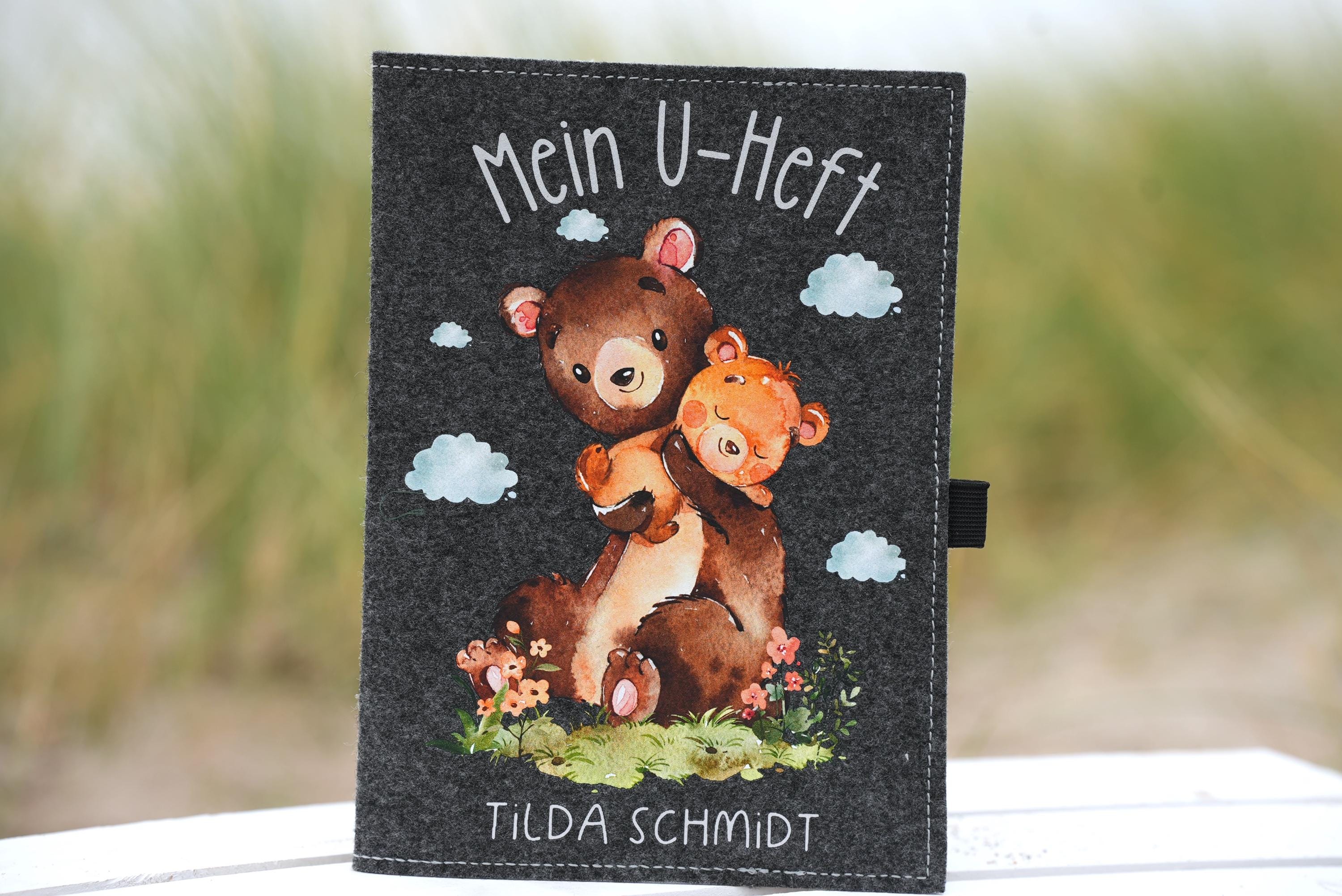 U-Heft Hülle mit Name – Mama & Baby Bär – personalisiert – Filz Design – Geschenk zur Geburt oder Taufe – U-Heft Tasche – Passport Covers