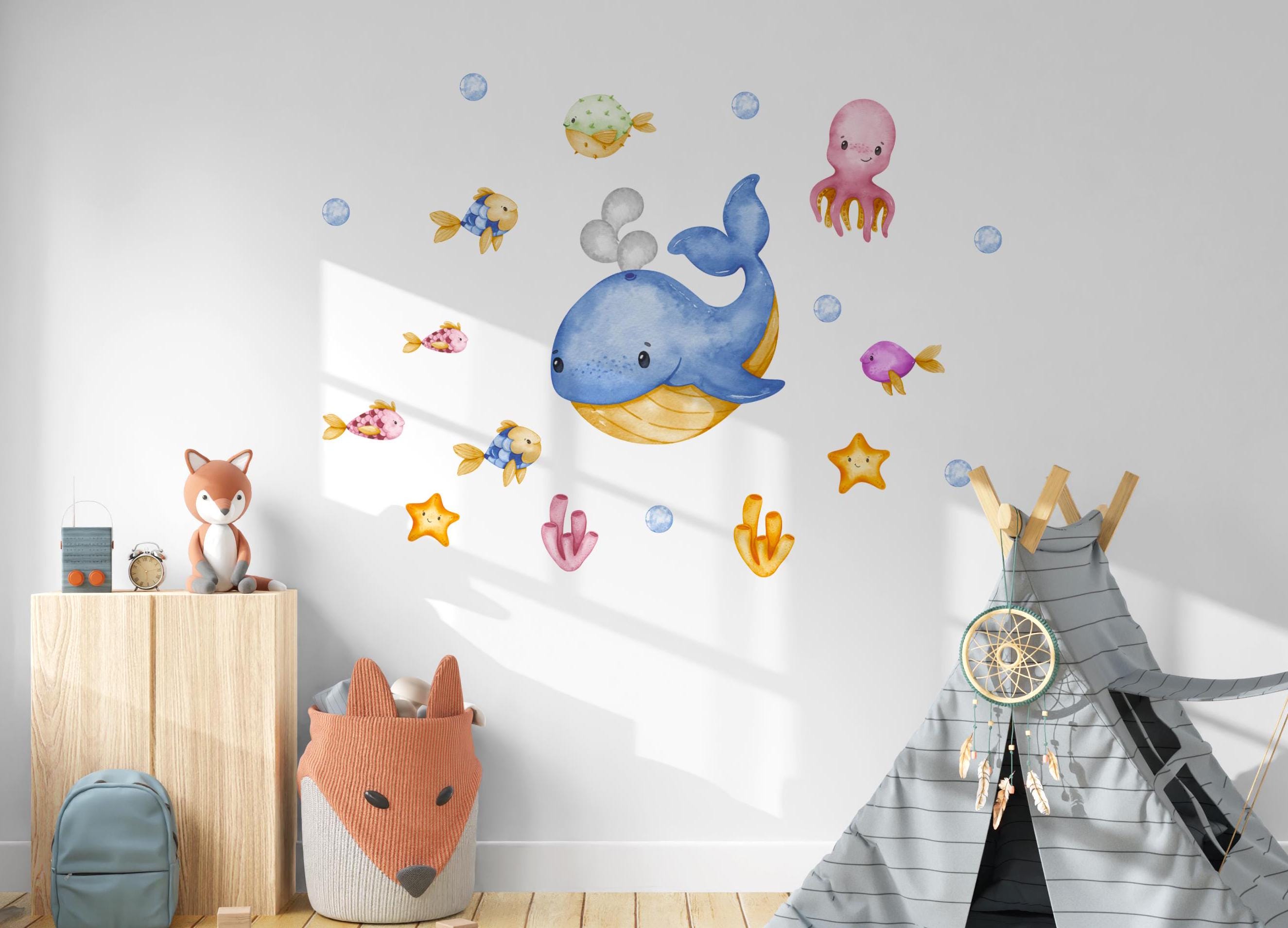 Wandtatoo Wandbild Wandaufkleber Wandsticker Kinderzimmer personalisiert Wal Meer Meerestiere für das Babyzimmer