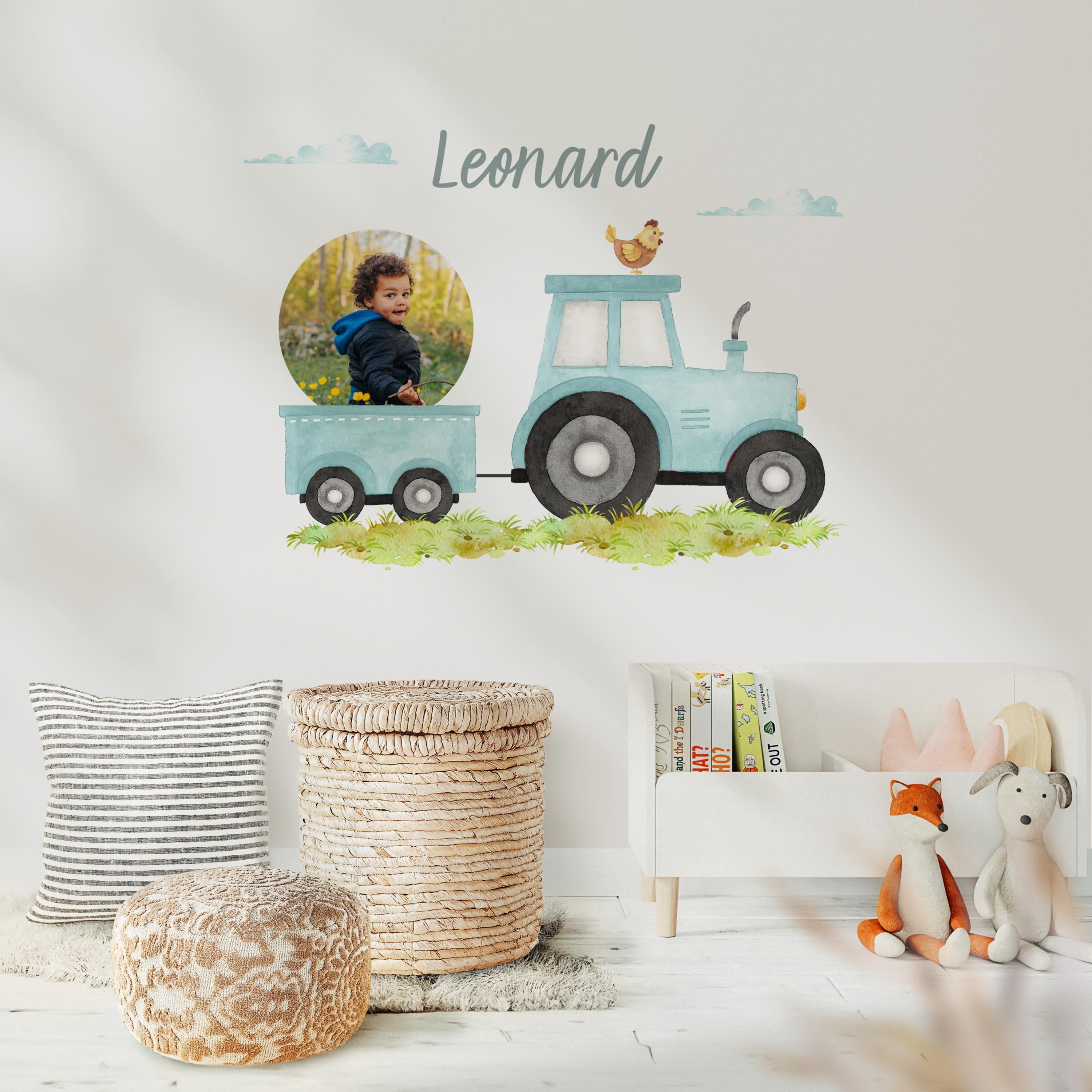 Wandtatoo Wandbild Wandaufkleber Wandsticker mit Foto personalisiert Kinderzimmerdeko Traktor grün Trecker Kinderzimmer