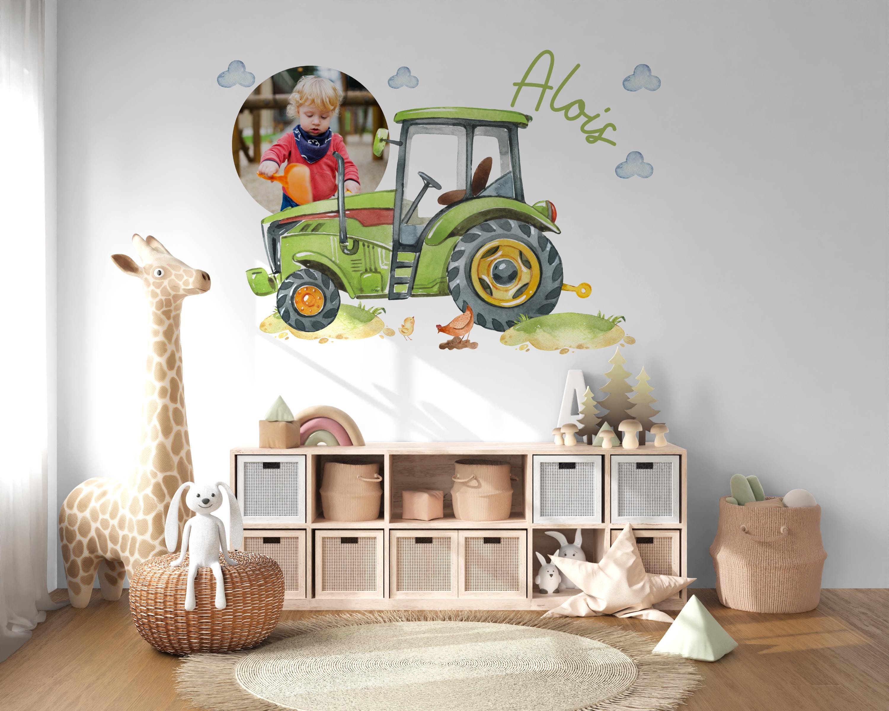 Wandtatoo Wandbild Wandaufkleber Wandsticker mit Foto personalisiert Kinderzimmerdeko Traktor grün Trecker Kinderzimmer