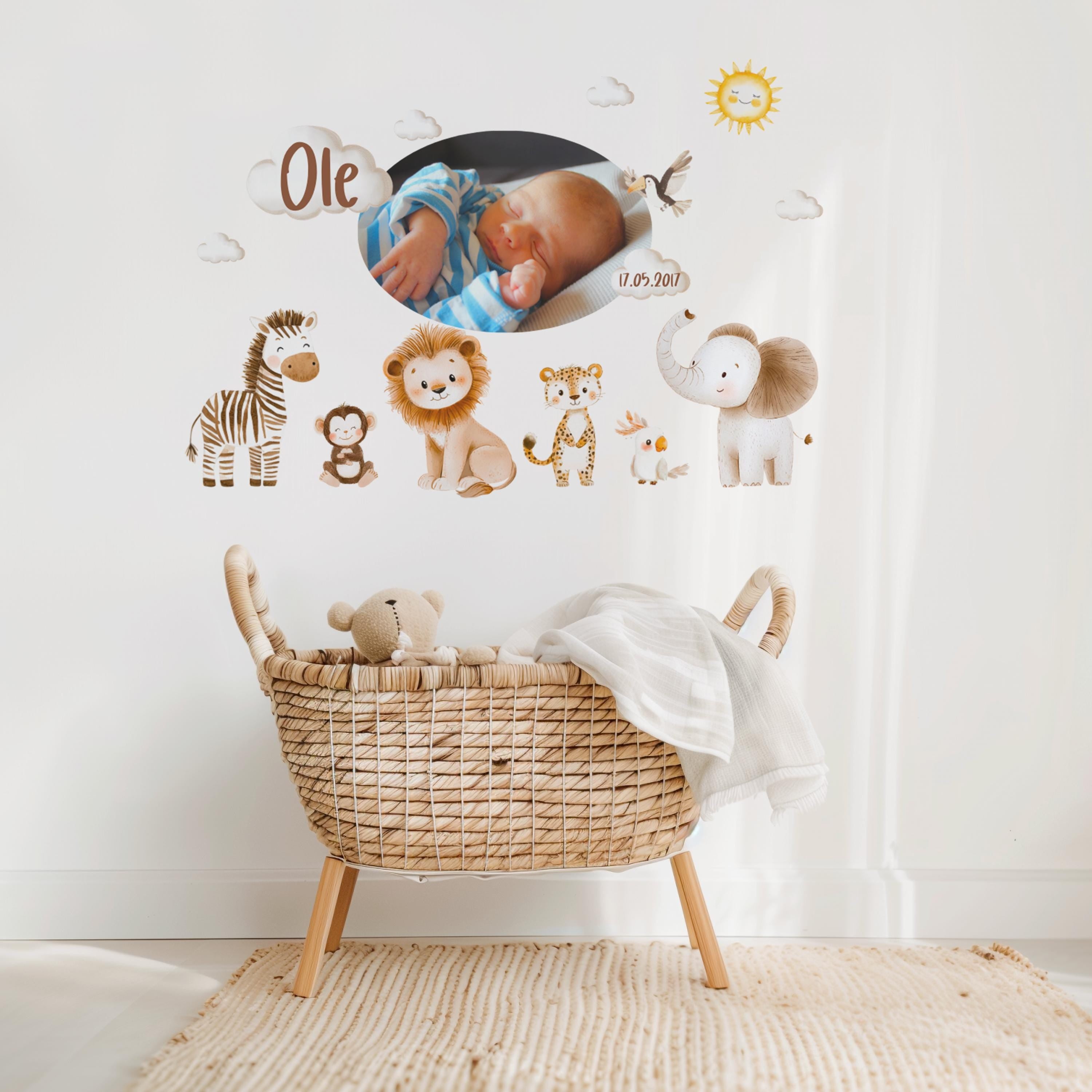 Wandtatoo Wandbild mit Foto Wandaufkleber Kinderzimmer personalisiert Dschungeltiere Safaritiere Löwe Giraffe Zebra für das Babyzimmer