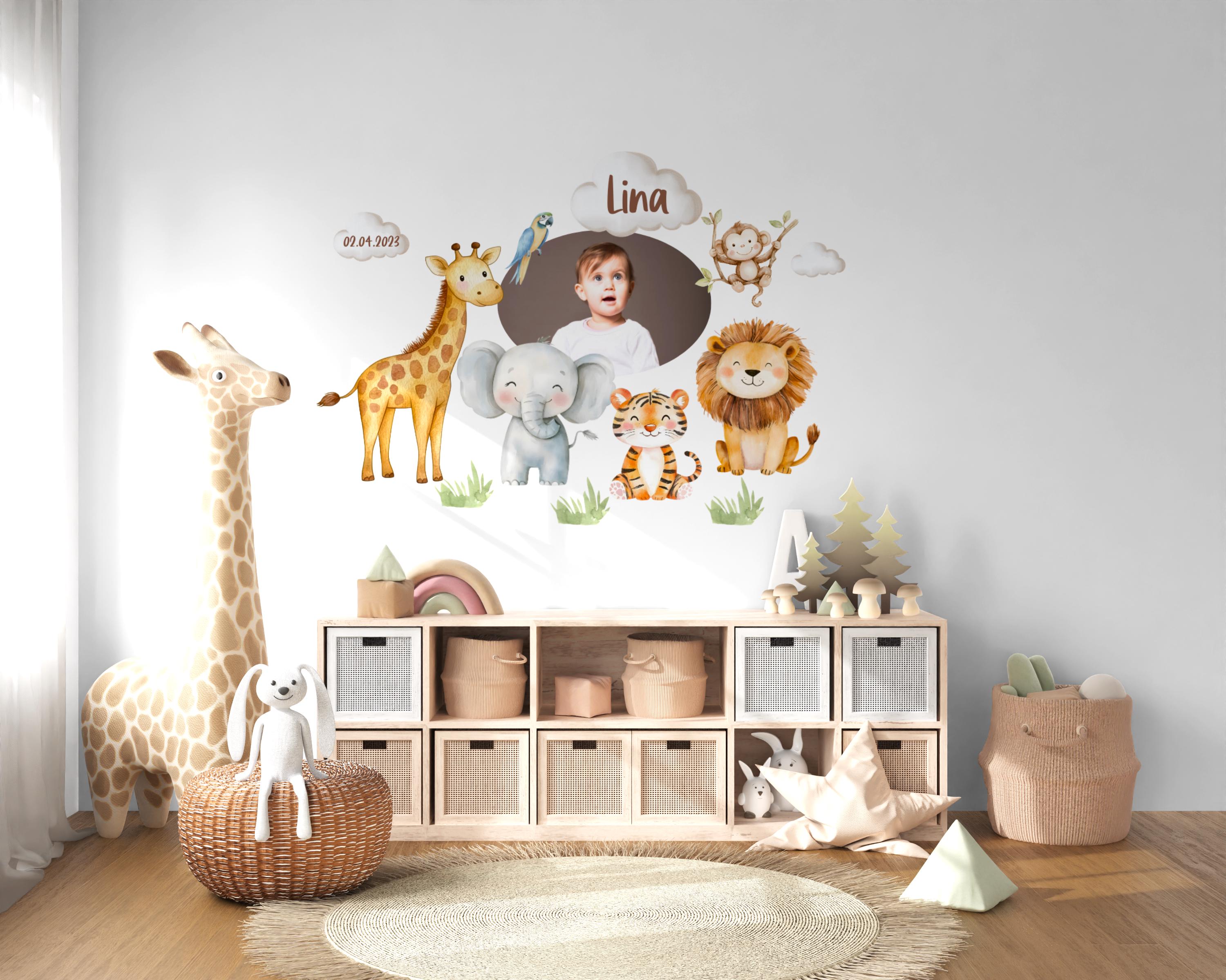 Wandtatoo Wandbild mit Foto Wandaufkleber Kinderzimmer personalisiert Safaritiere Giraffe Löwe Dschungeltiere für das Babyzimmer