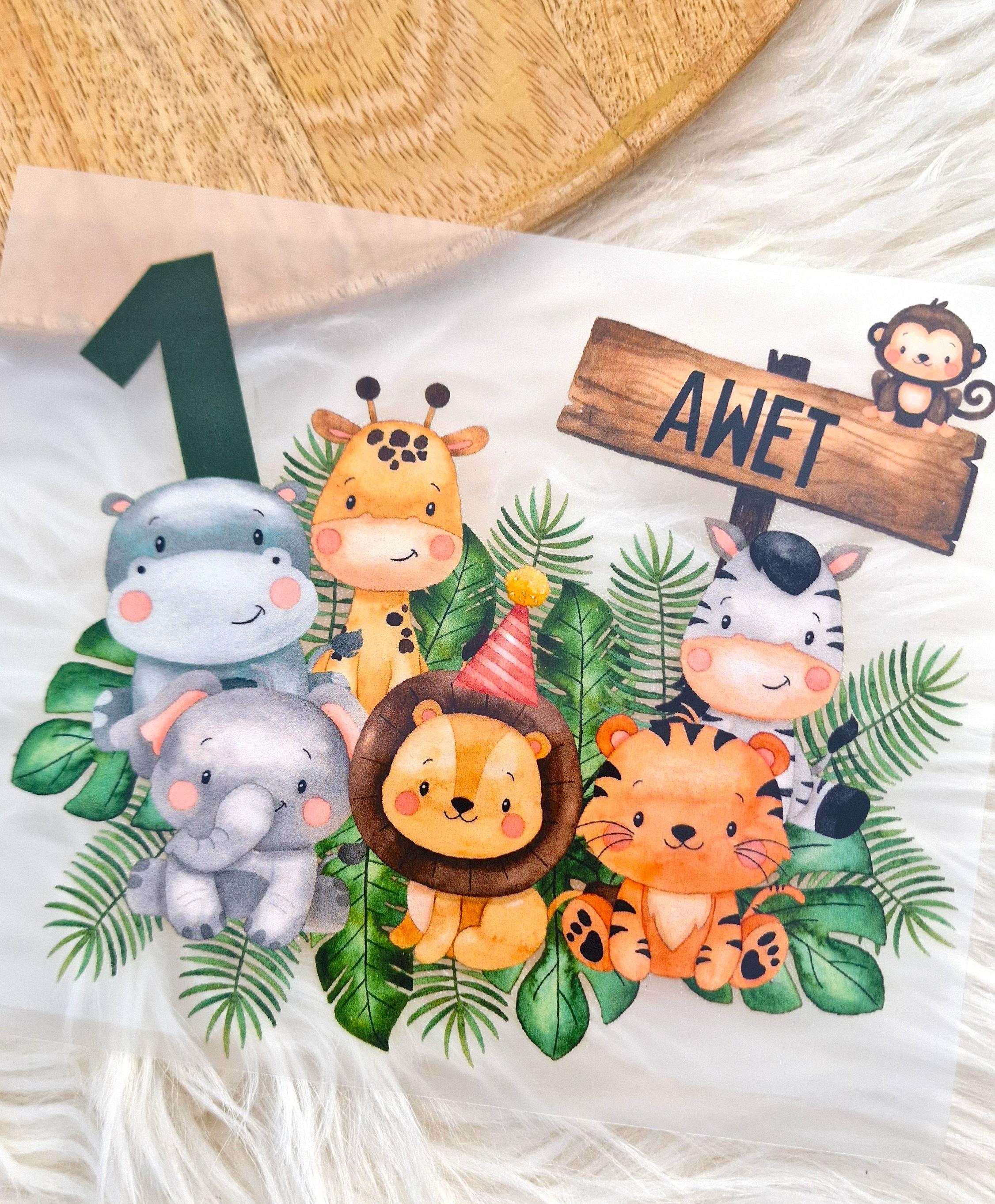Bügelbild mit Wunschname und Alter personalisiert Geburtstagsshirt Dschungeltiere Safari Löwe Zebra Geburt Geschenk – Appliques & Patches
