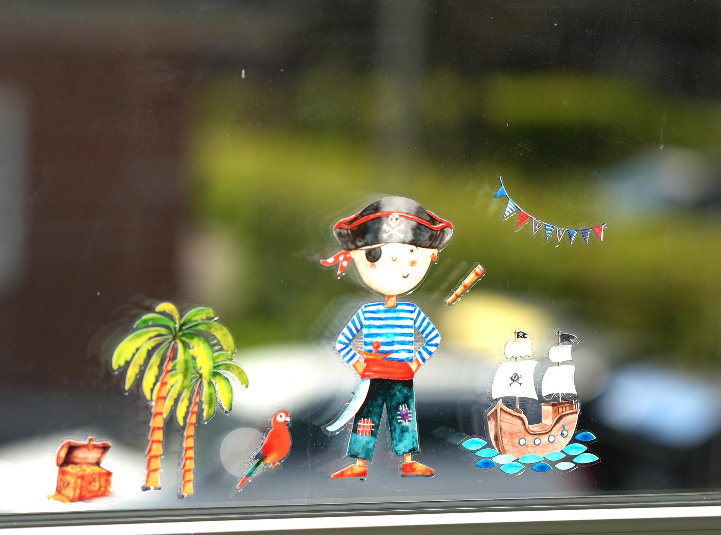 Wiederverwendbares Fensterbild Pirat Kinderzimmer – statisch haftender Fenstersticker ohne Kleber – ablösbar – Piratenschiff