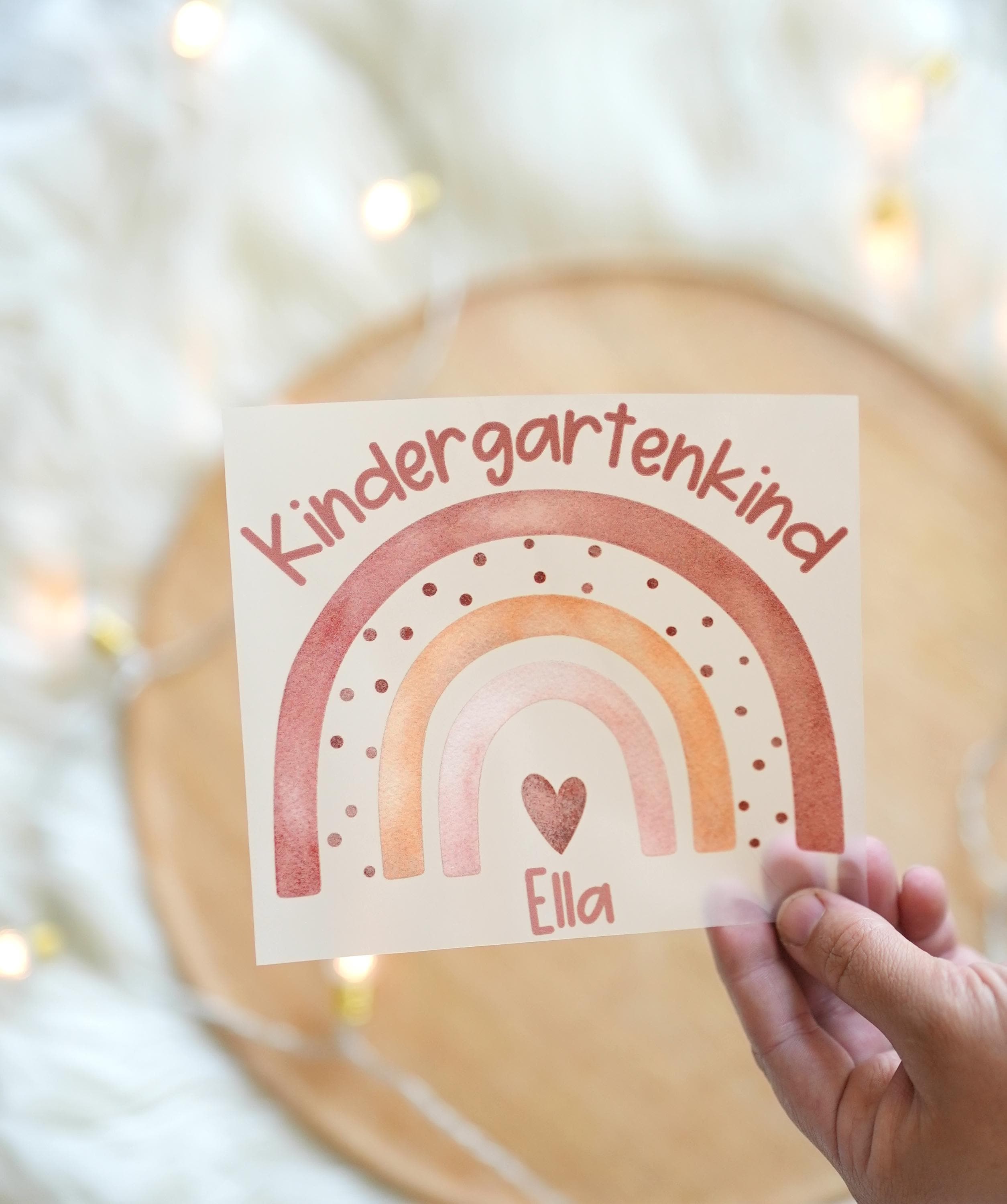 Bügelbild garten personalisiert – mit Name & Alter – Regenbogen Motiv – Kita Start – Aufbügelbild für Shirt oder Beutel A4/A5 – Appliques & Patches