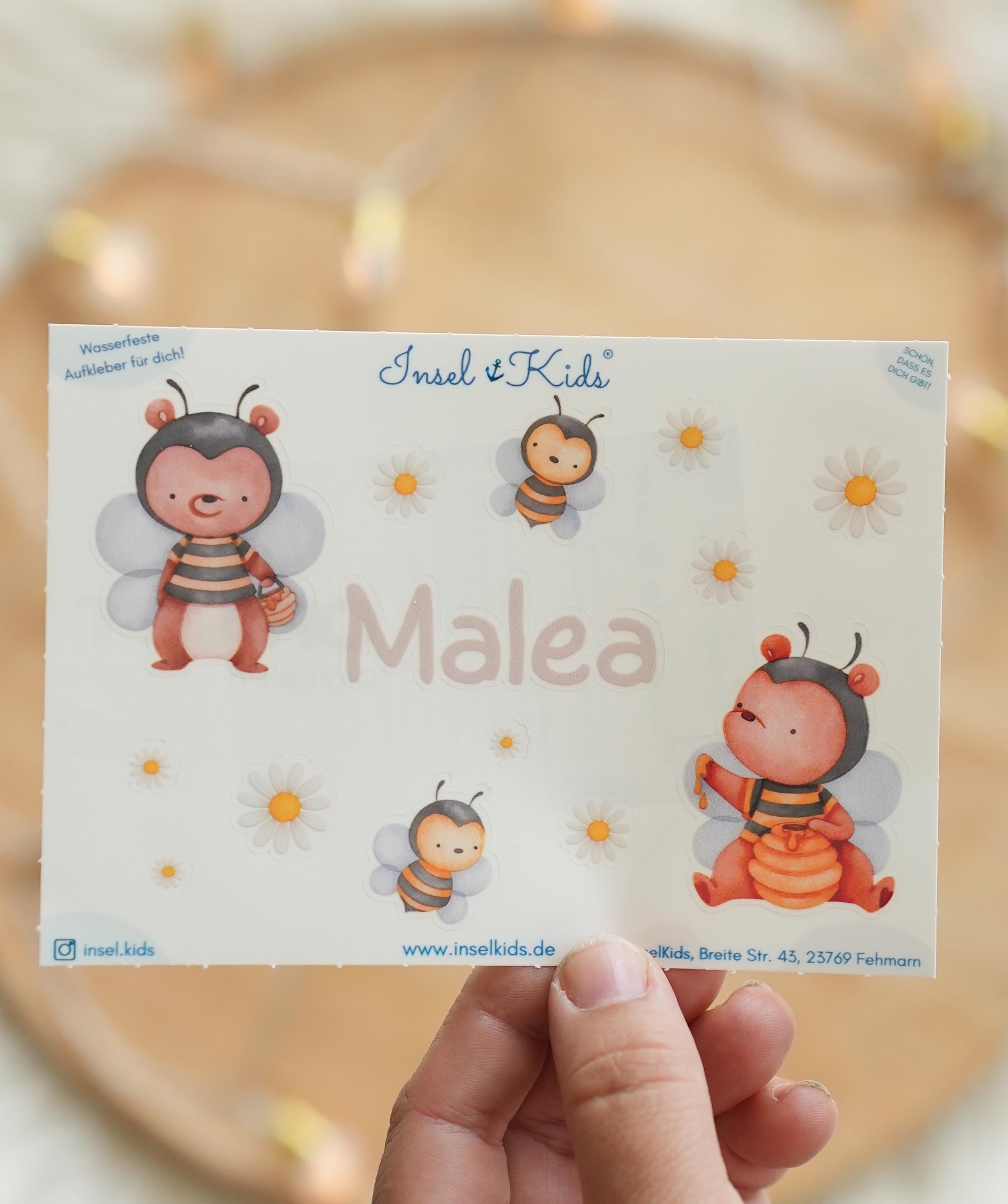 Namensaufkleber Biene – personalisierte Sticker mit Gänseblümchen – wasserfest & spülmaschinenfest – A6/A5/A4 – für Brotdose und Flasche – Stickers