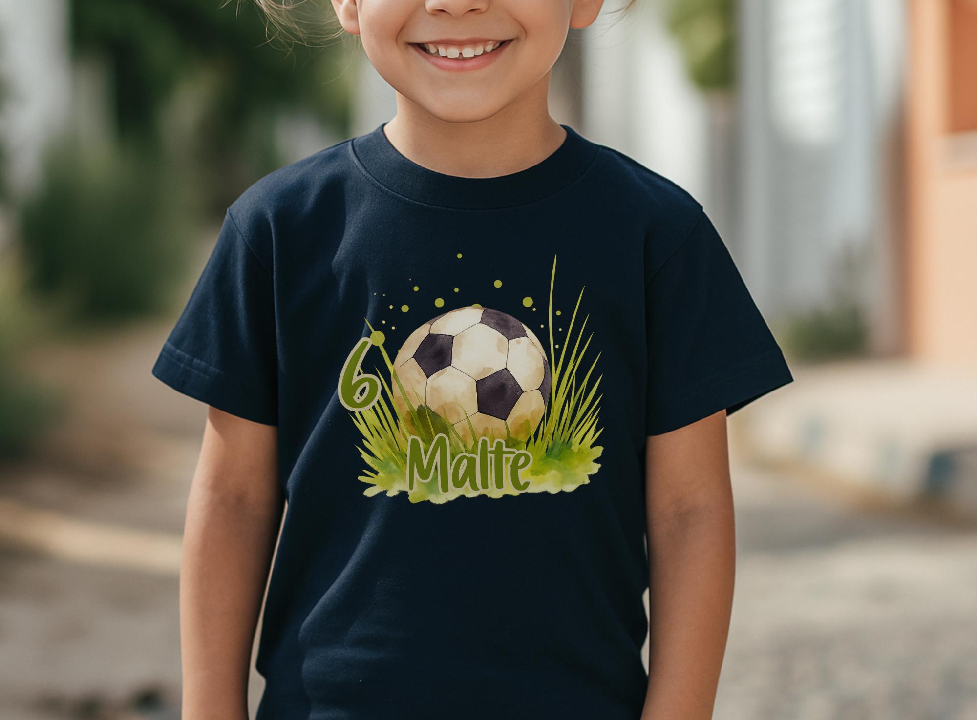 Geburtstagsshirt Fußball personalisiert – Shirt mit Name & Zahl – Trikot Motiv – geburtstag 6 Jahre – Fußball – T-shirts