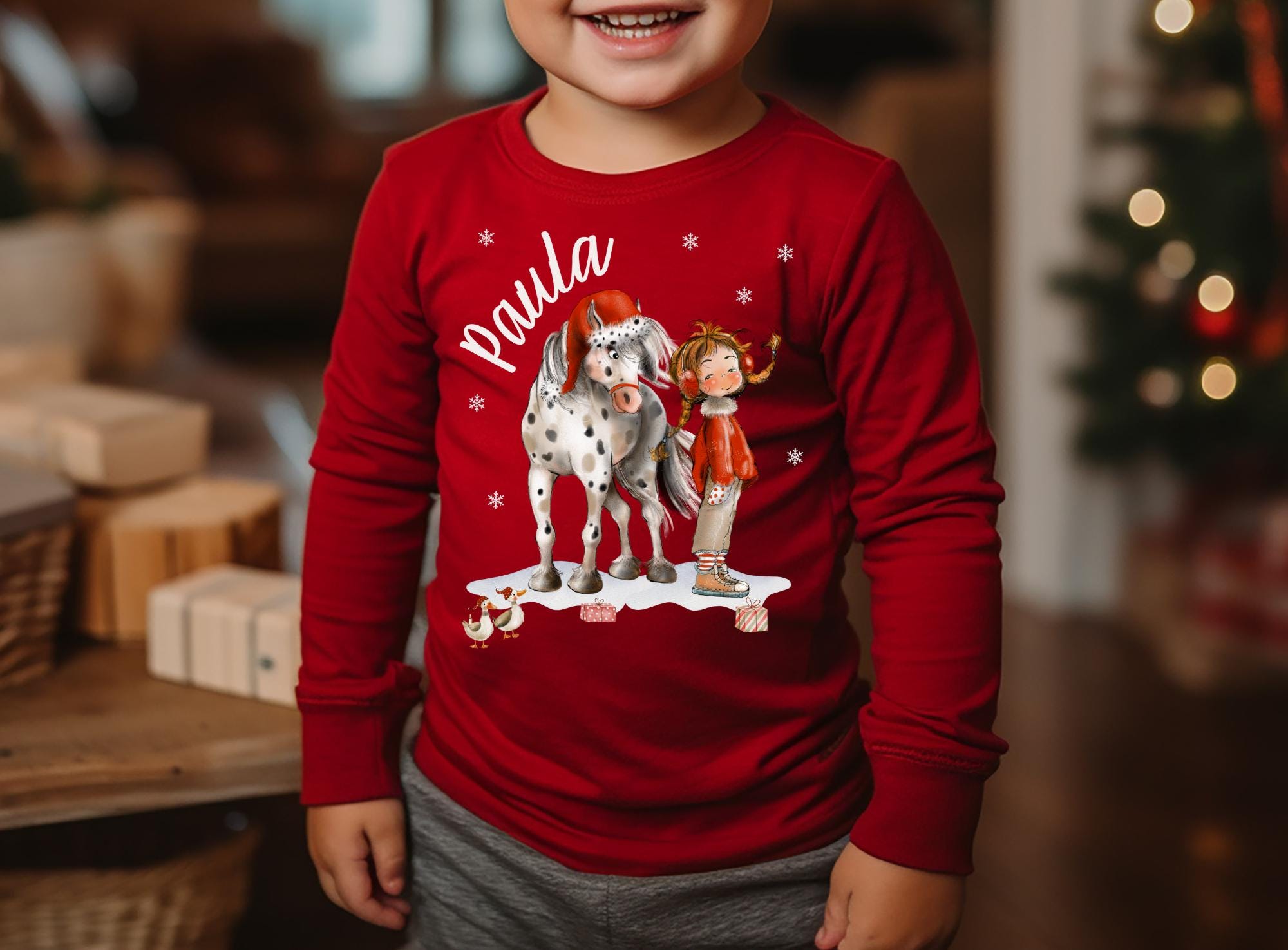 Weihnachtsshirt - personalisiert mit Name & Pony – festliches Pferde Shirt für – Weihnachtsoutfit – T-shirts